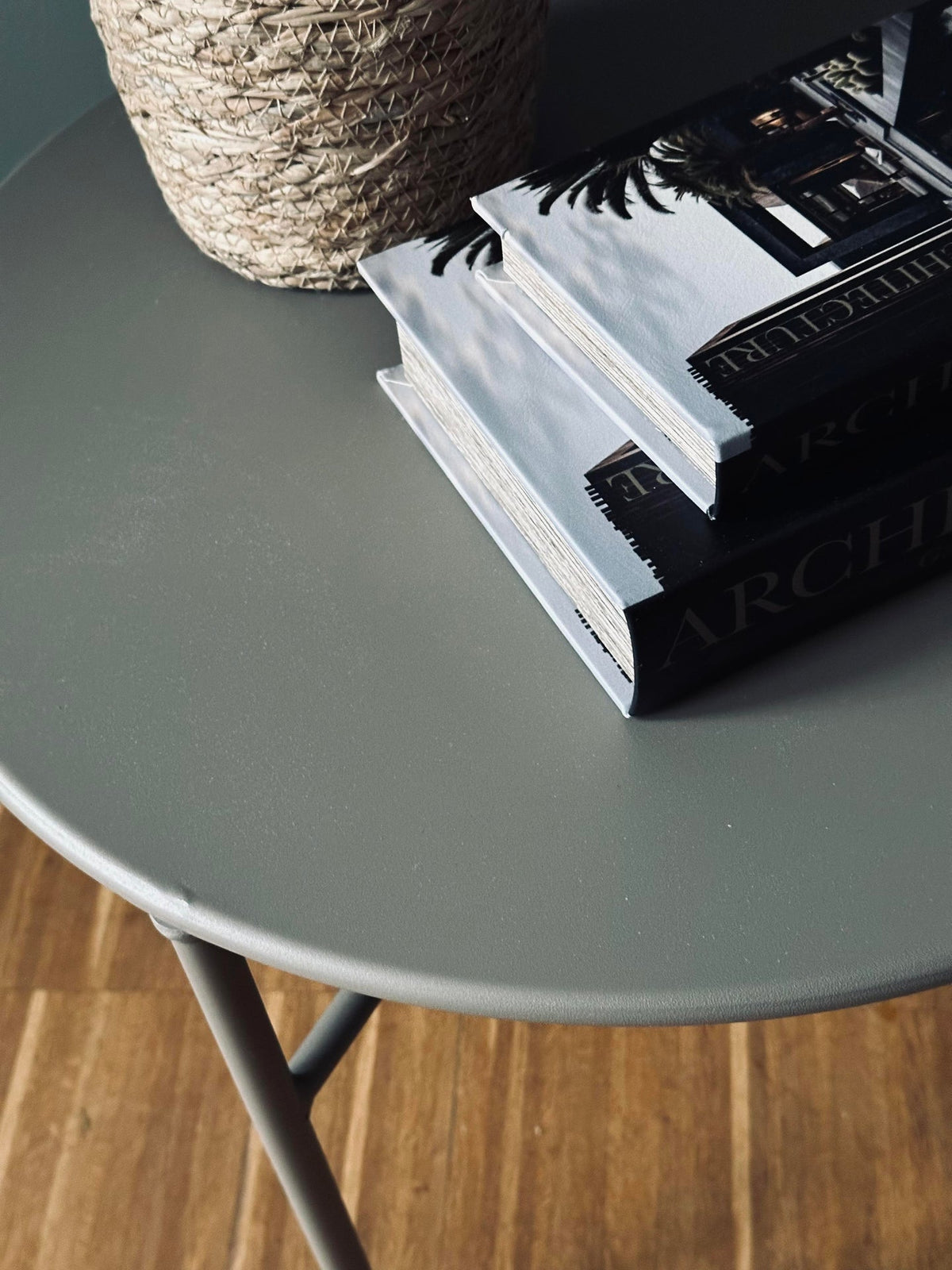 Tafel voor binnen en buiten – Beige Dia 50 cm