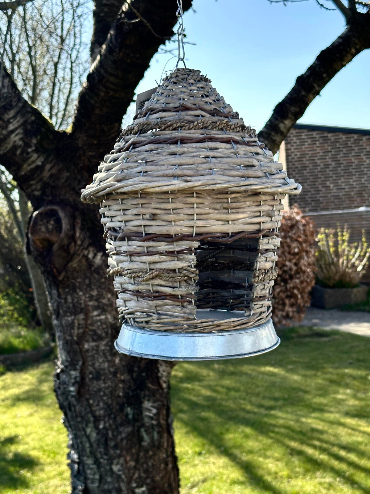 Vogelhuis met ophanging