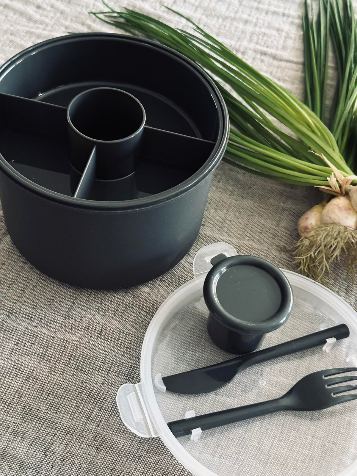 Lunchbox met dressingbakje - Zwart