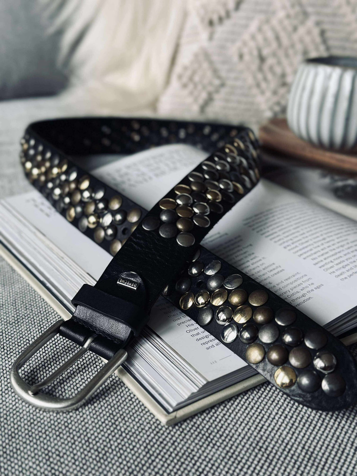 Riem Depeche black