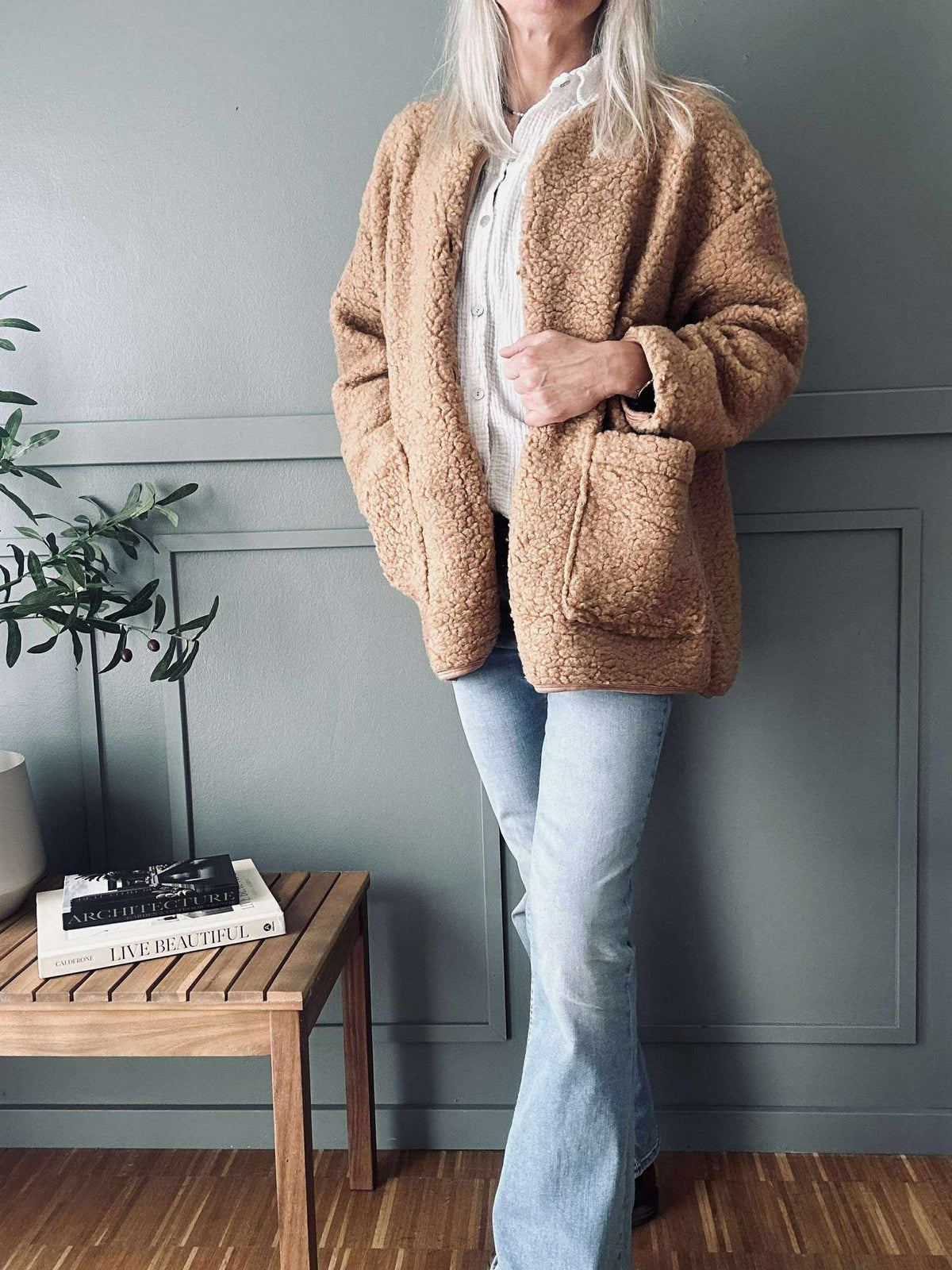 Jas Lucile Camel