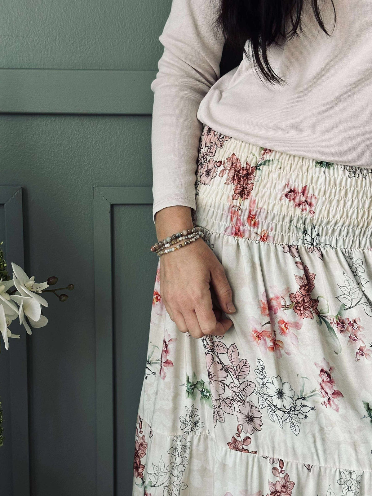 Rok Anika Rose flower
