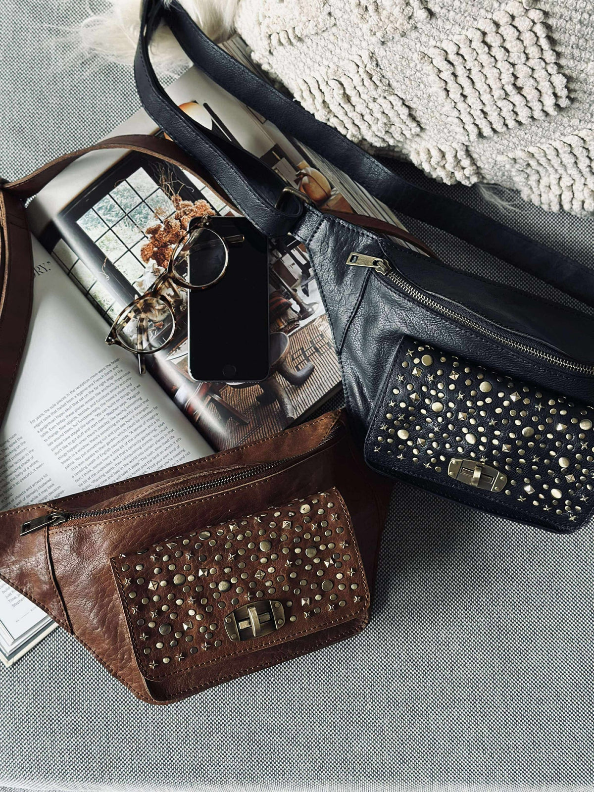 Bumbag met studs - Cognac