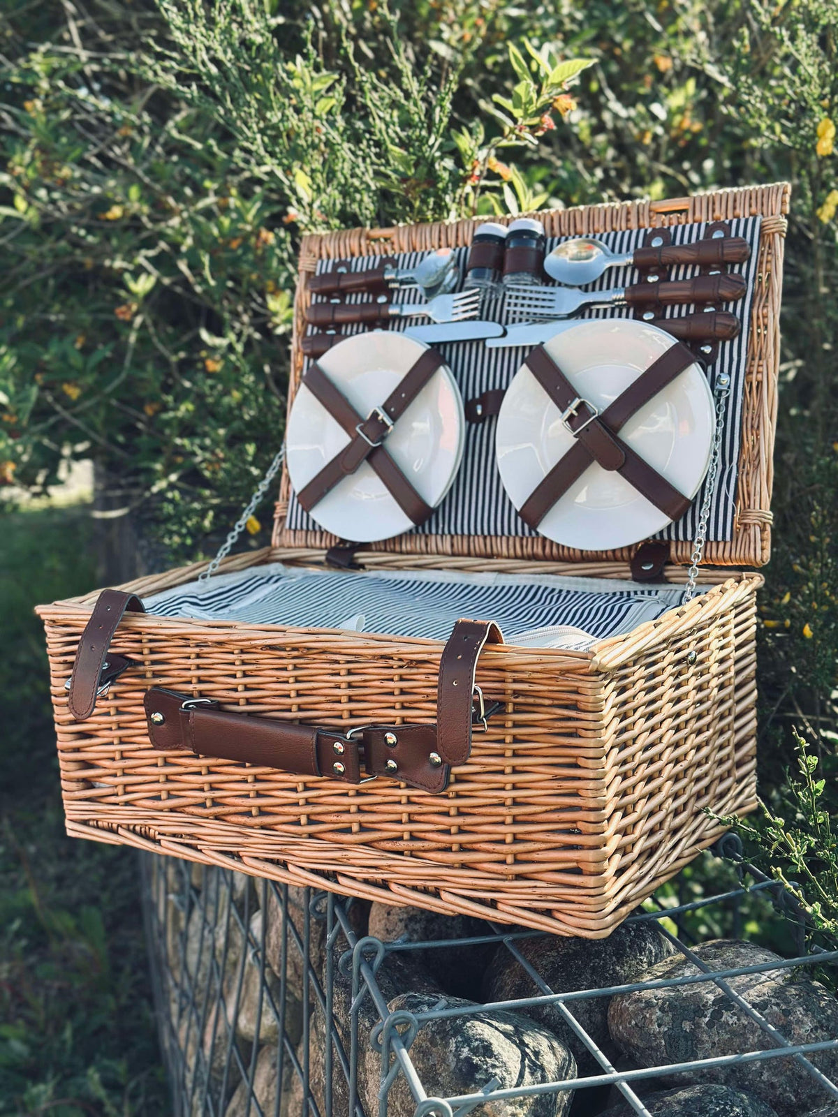 Picknickmand met inhoud voor 4 personen - DELUXE