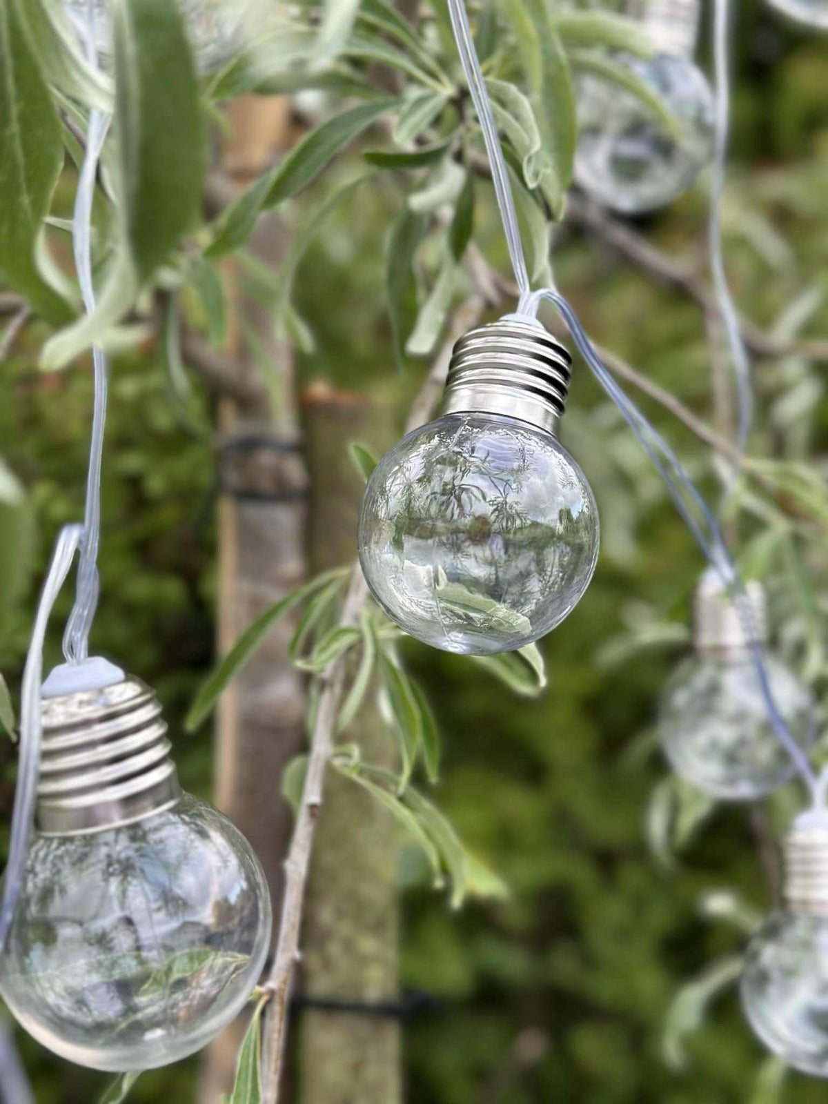 Lichtslinger Laura met zonnepanelen - Buiten met 10 en 20 lampen