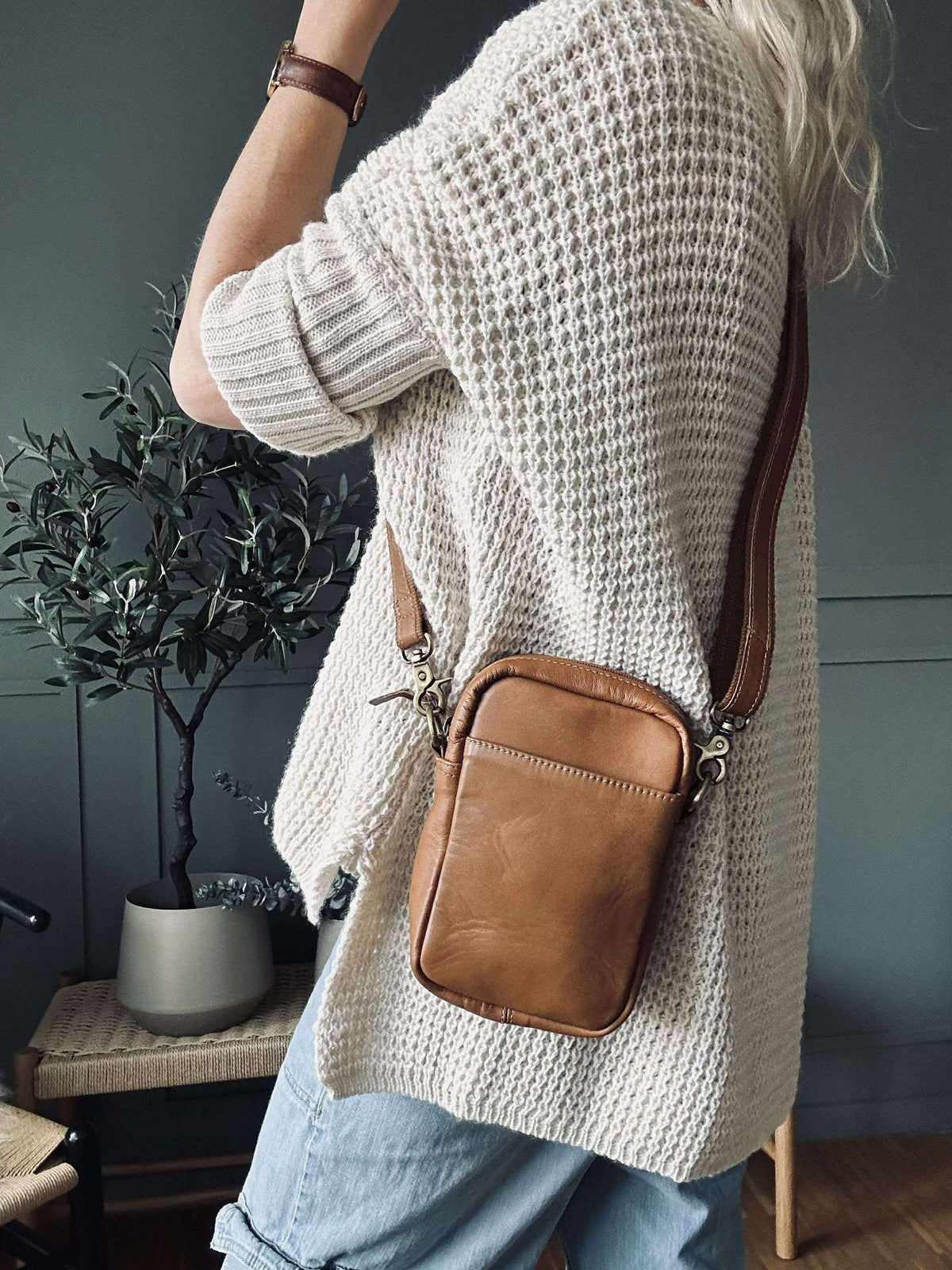 Mobieltasje Emma - Cognac