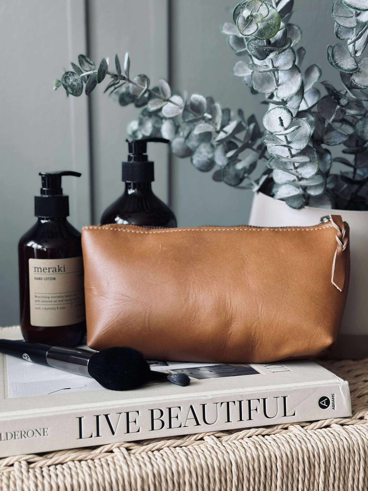 Toilettasje - Cognac leather