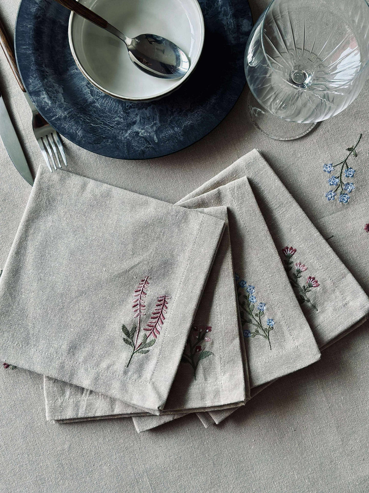 Mondservetten flower borduurwerk - Set van 4 stuks