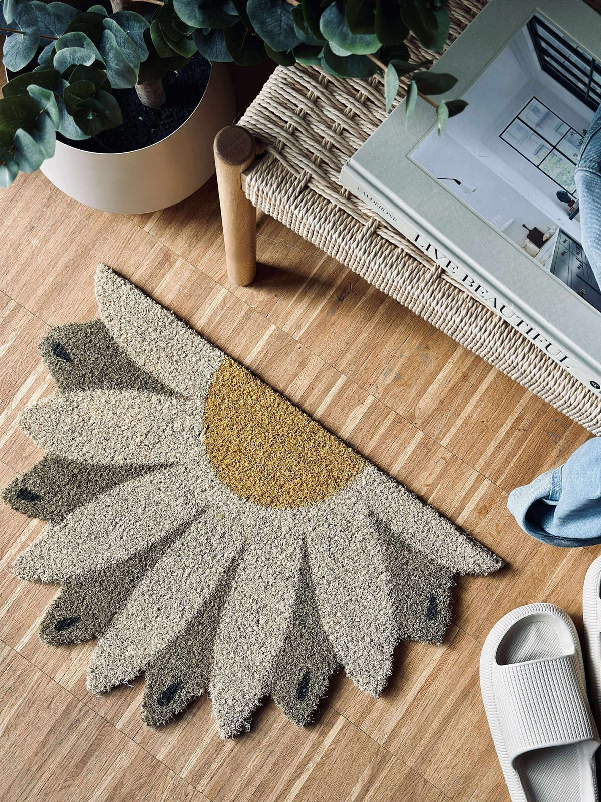 Deurmat Bloem beige