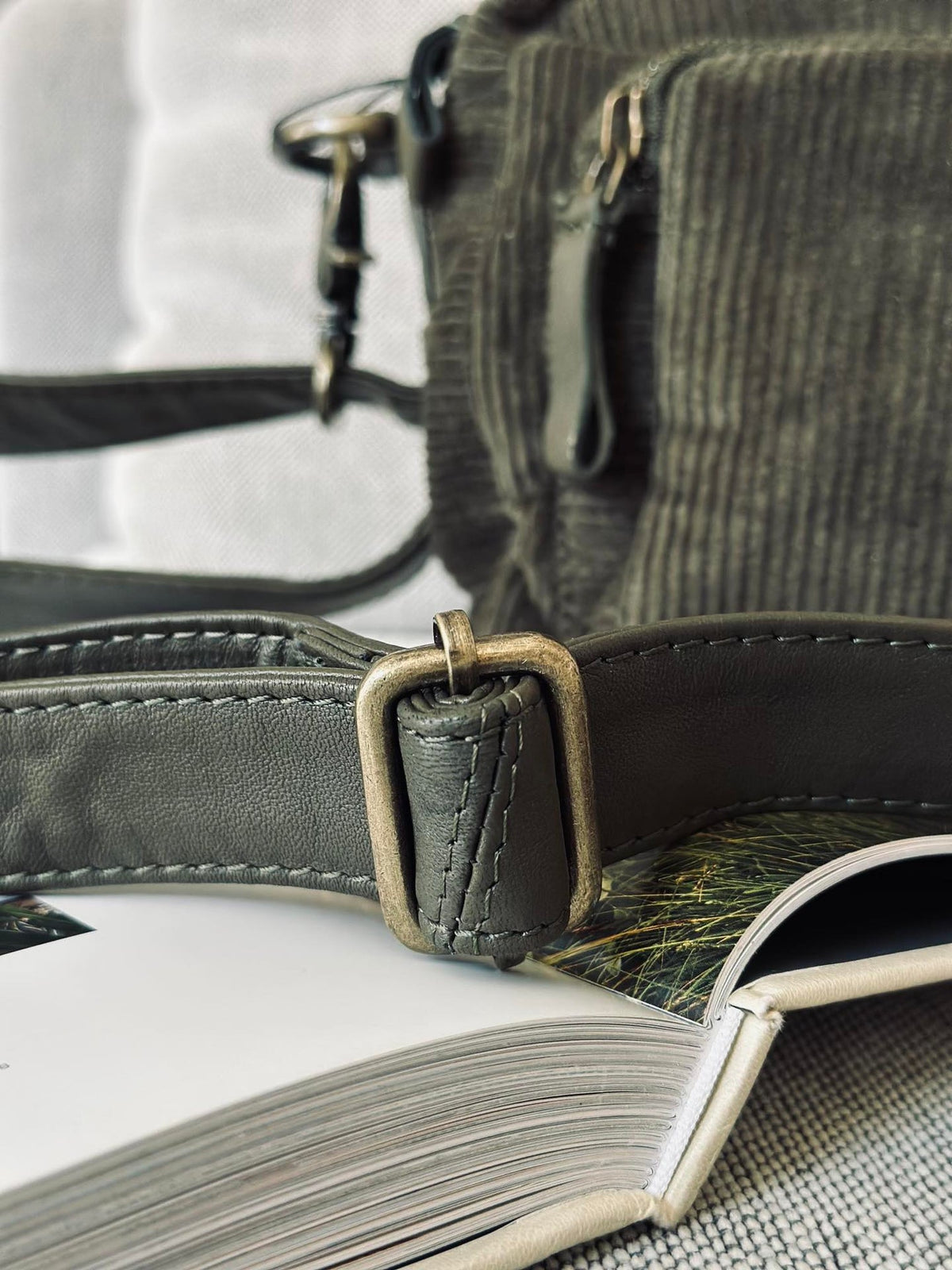 Crossbody Army fluweel
