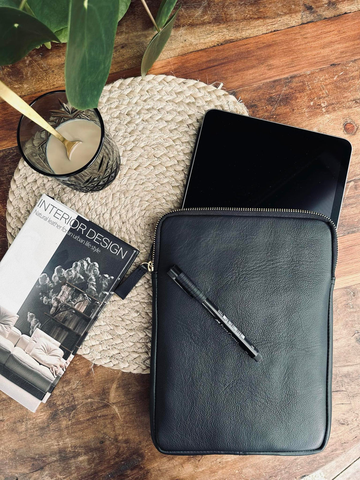 Ipad sleeve - Black / Gold