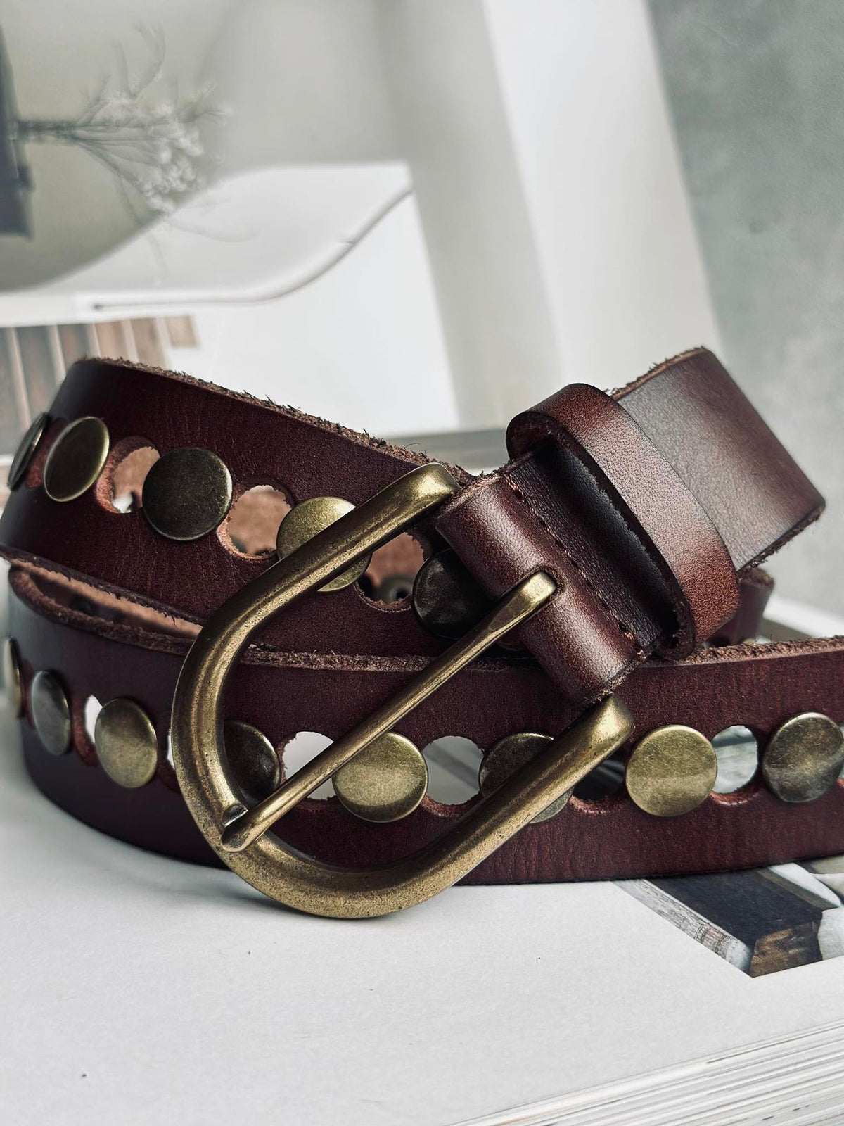 Jeans riem versierd met studs - Brown