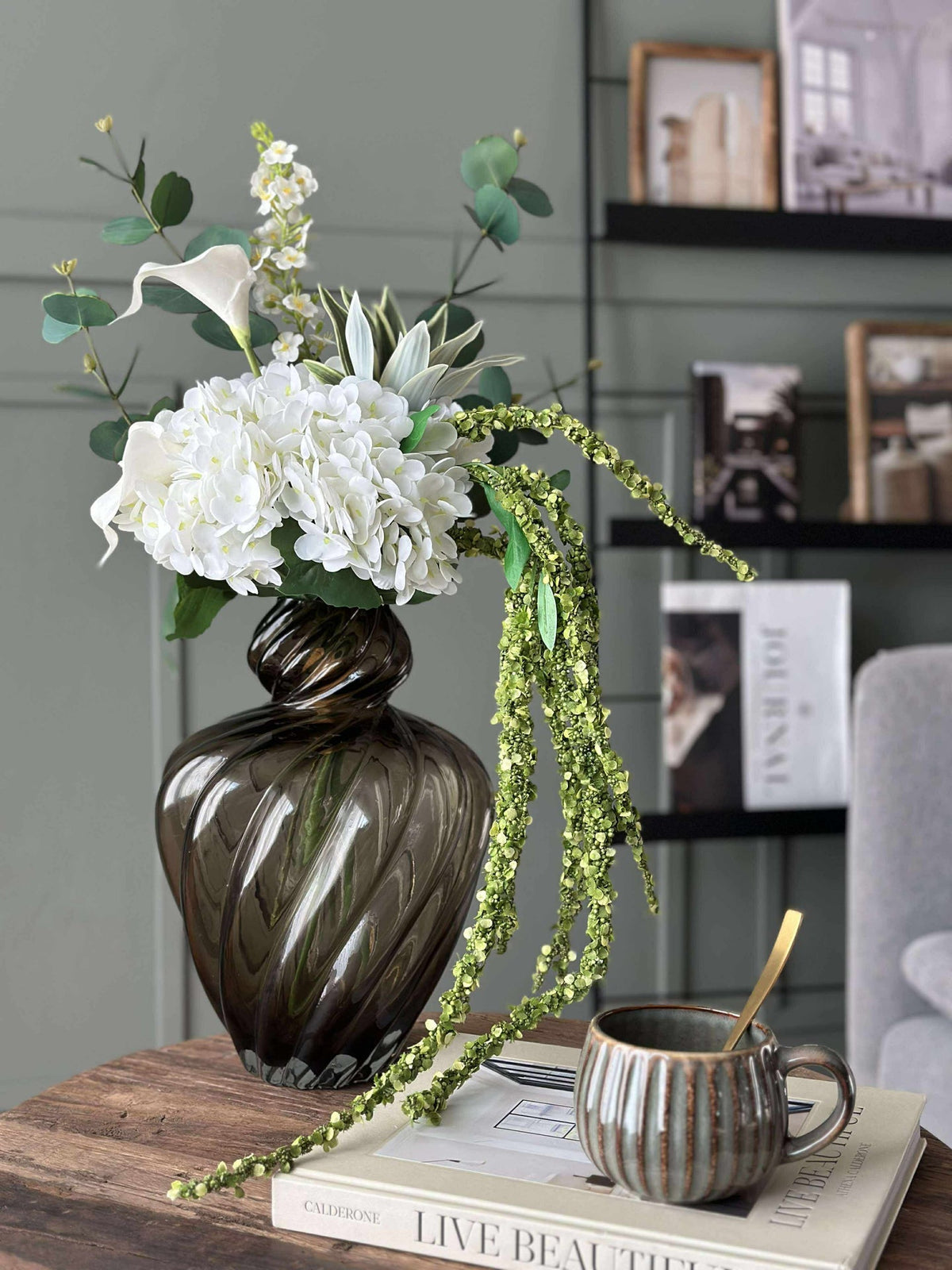 Boeket met witte hortensia