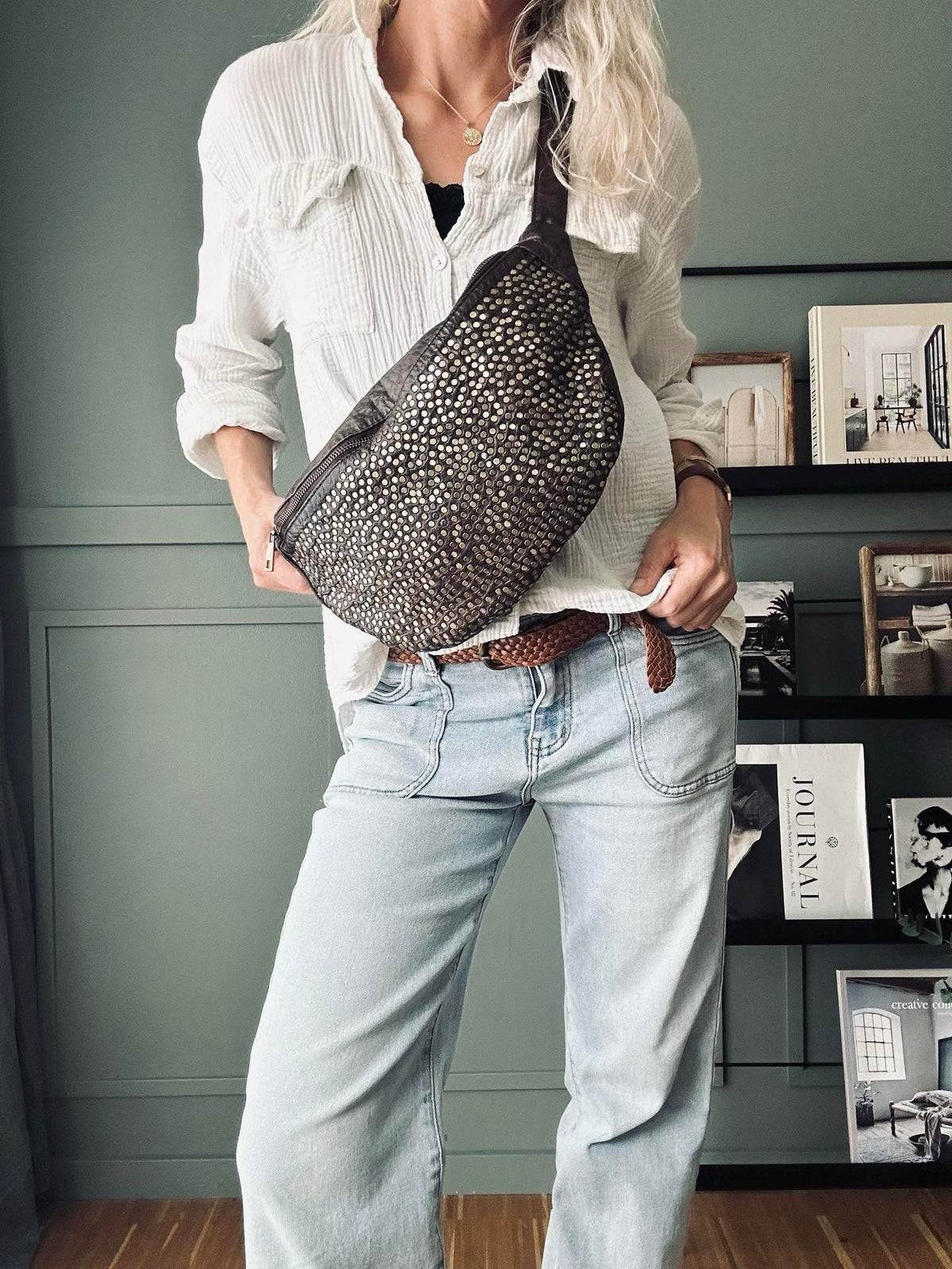 Bumbag Deluxe met studs - Brown