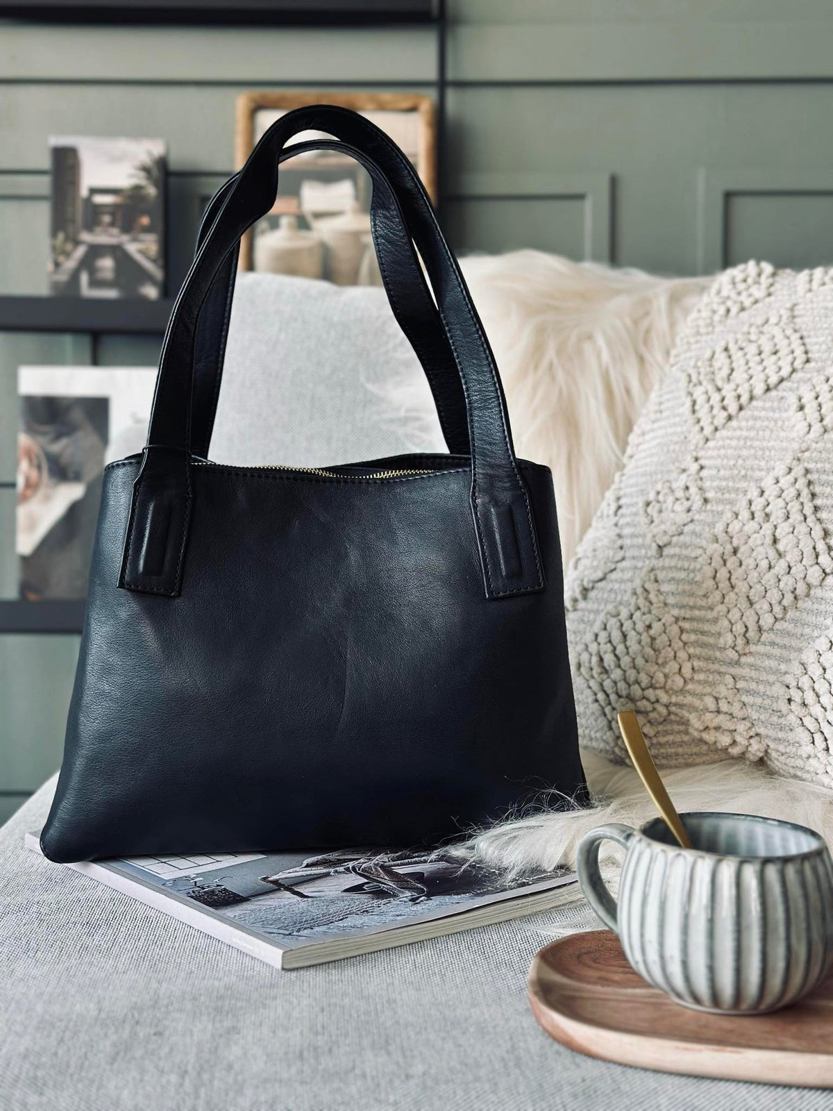 Schoudertas - Black leather