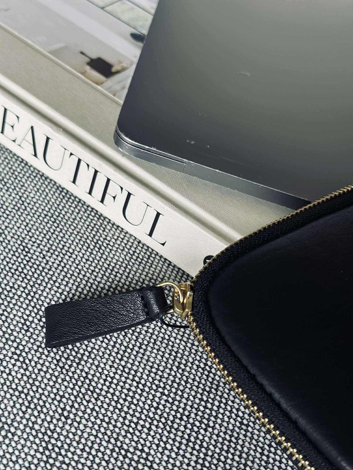 Laptop sleeve - Black / Gold