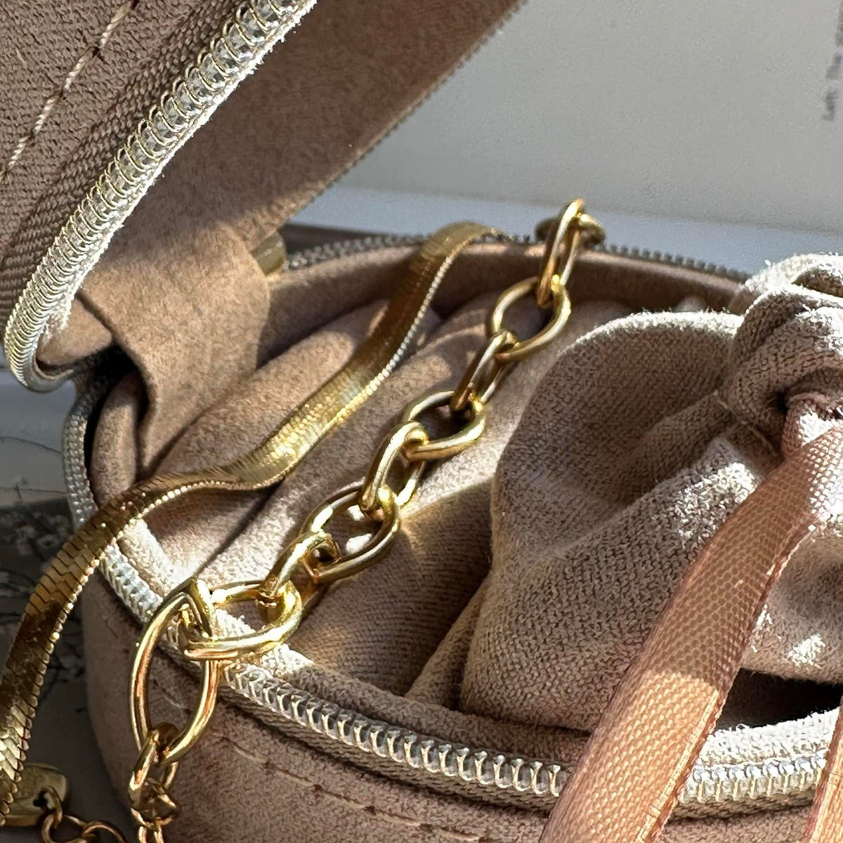 Geschenkset Mascha - Set met 2 vergulde armbanden - Met sieradendoosje