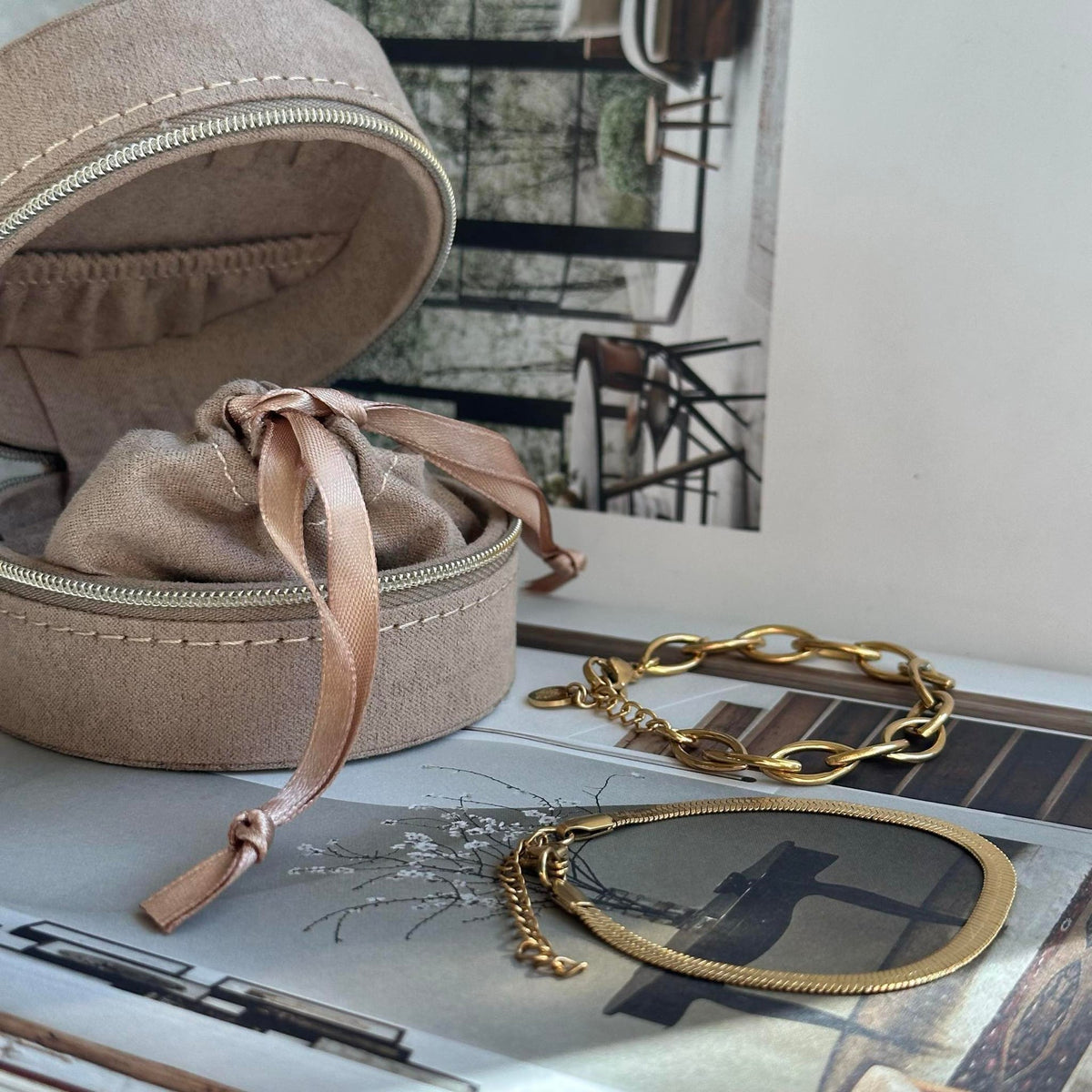 Geschenkset Mascha - Set met 2 vergulde armbanden - Met sieradendoosje