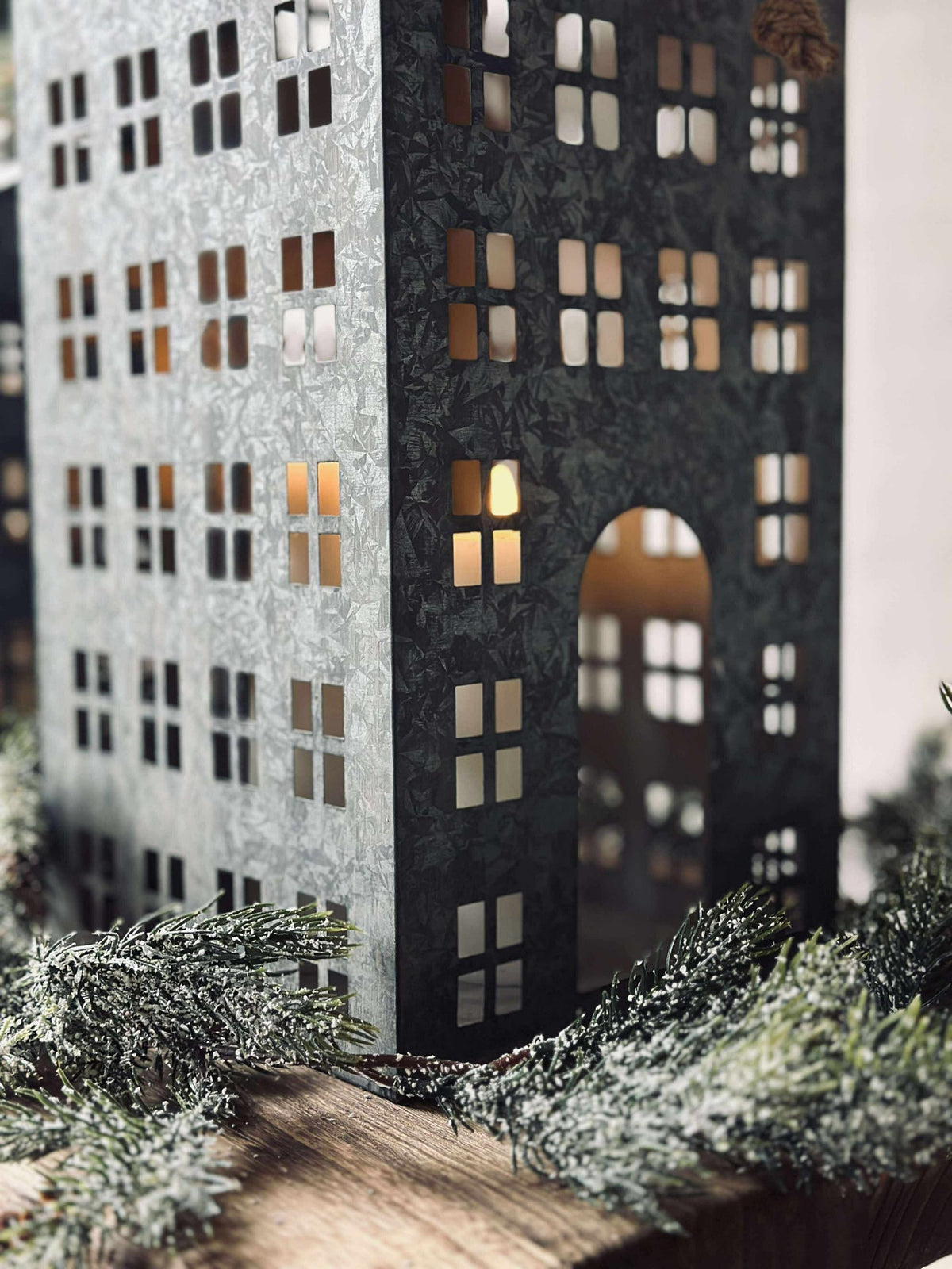Lantaarnhuis 40 cm.