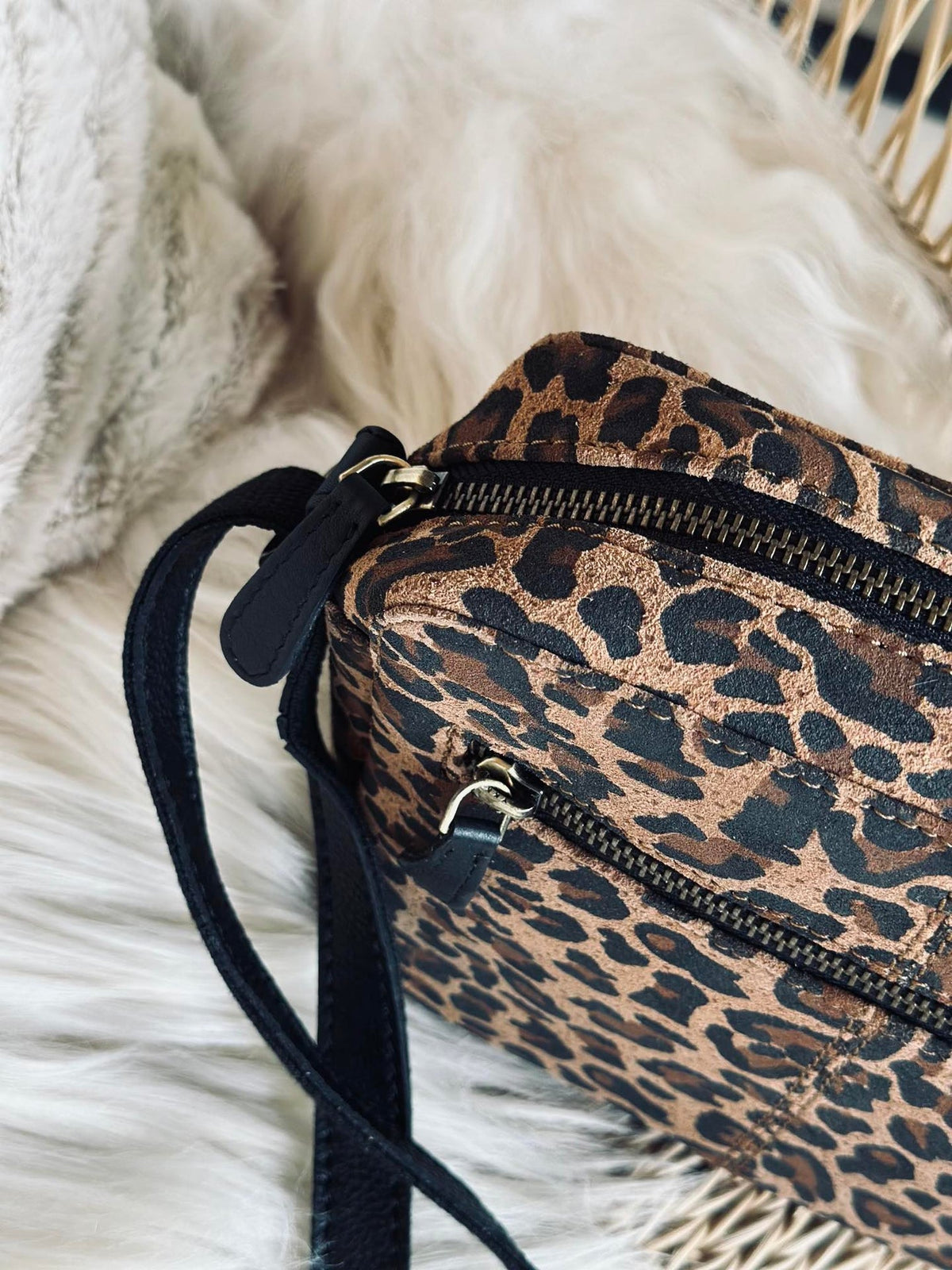 Crossbody Nola luipaard