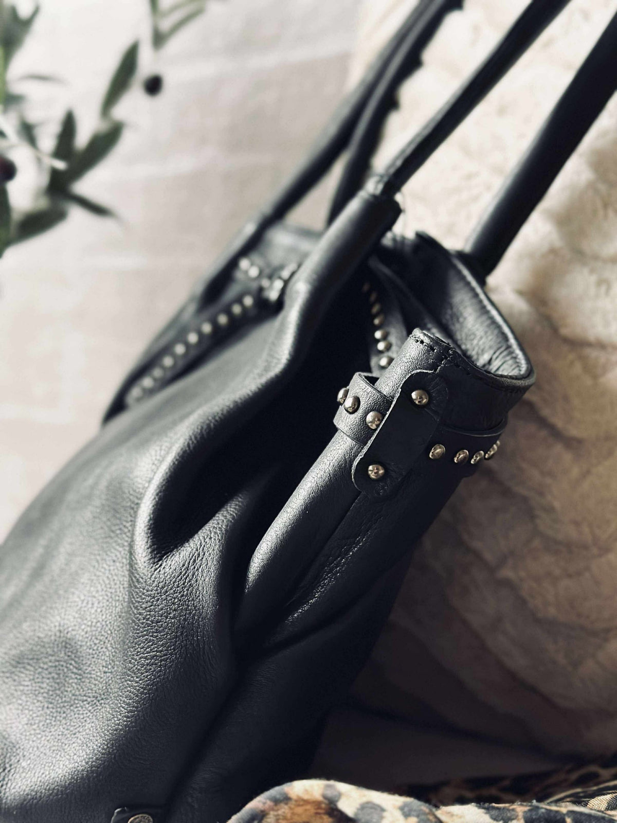 Schoudertas met studs - Black