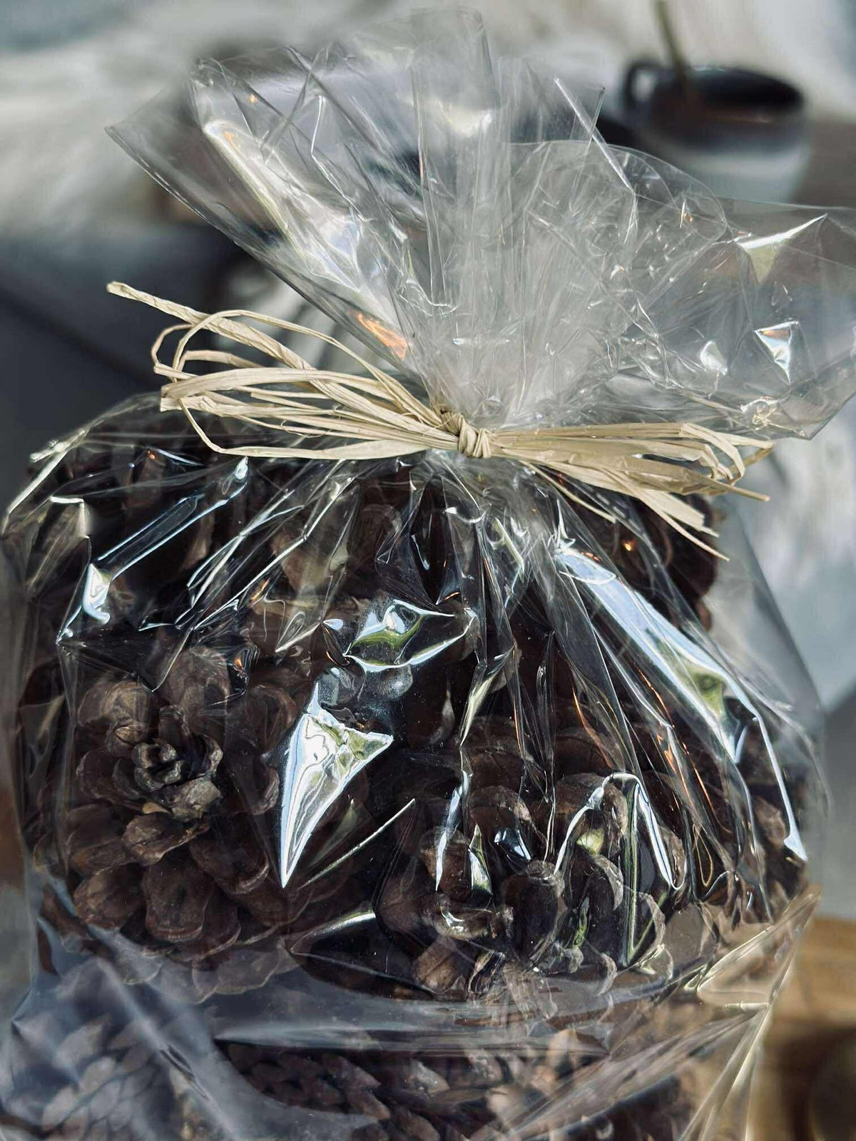 Dennenappels in zak - 500 gram.