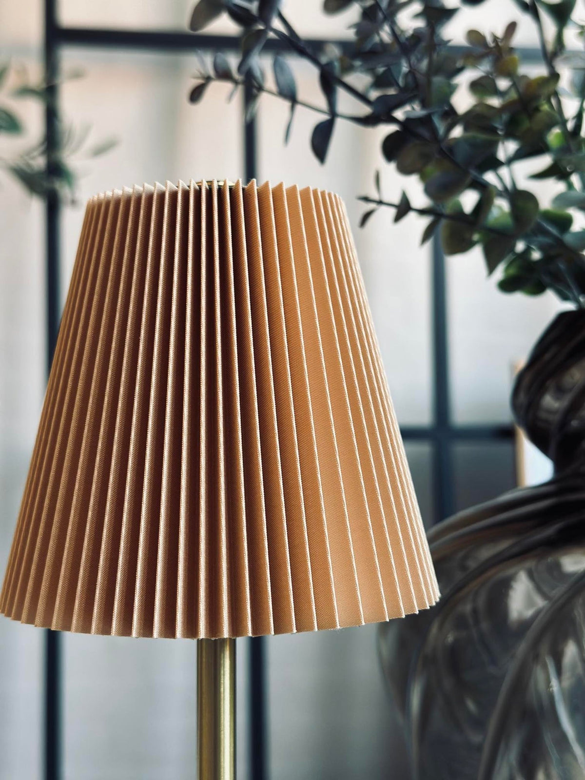 LED tafellamp Plisse´ beige - oplaadbaar