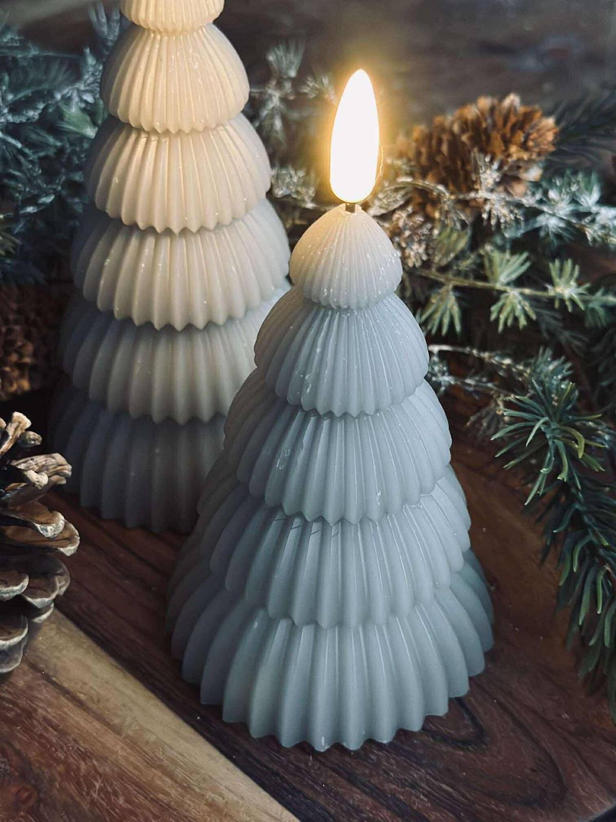 Kerstboom met ledlicht - Set van 2 stuks. Zand