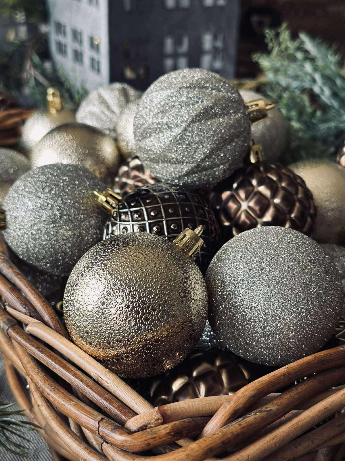 Kerstbal mix box 35 stuks