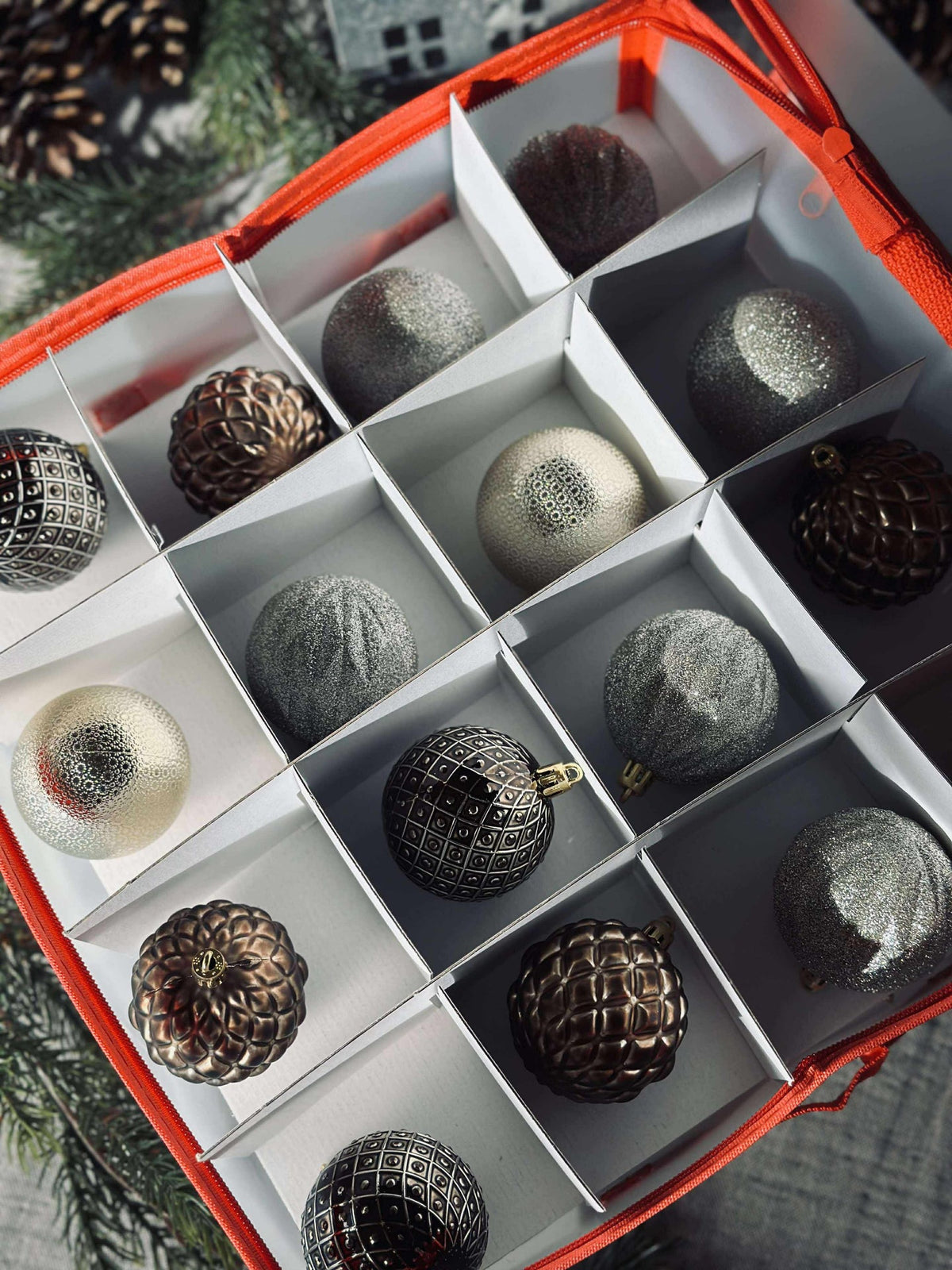 Opberger voor Kerstballen - MAX 32 kerstballen
