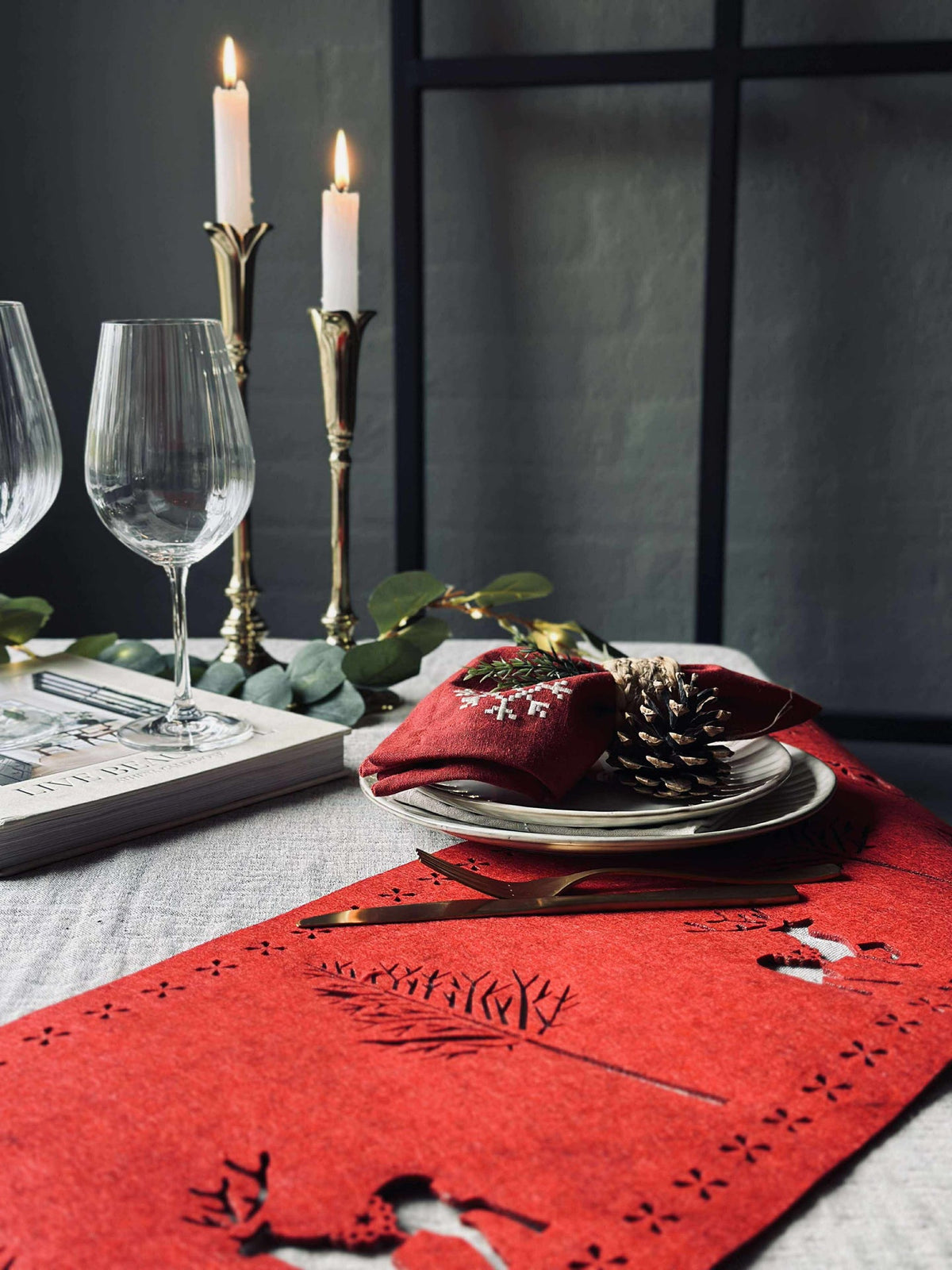 Tafelloper Kerst - 30x120 cm - Rood vilt