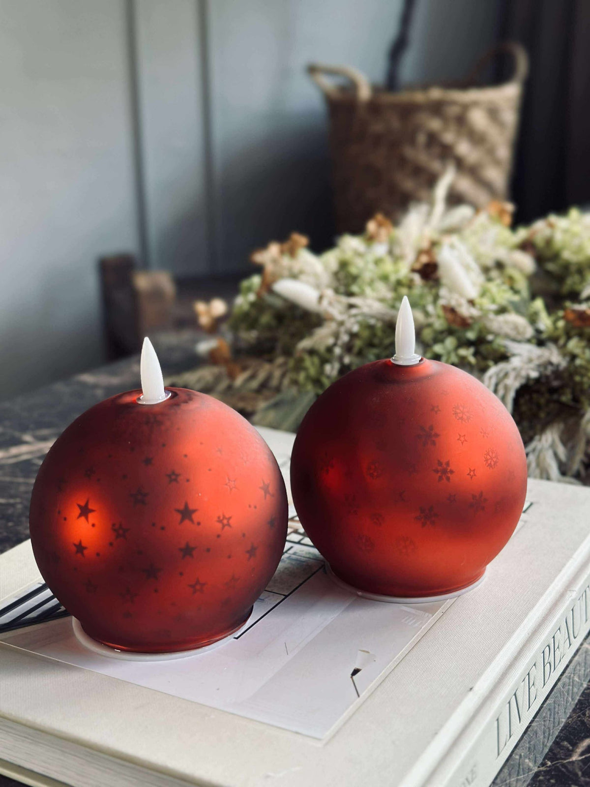 Kerstkaars rood XMAS 10 cm.
