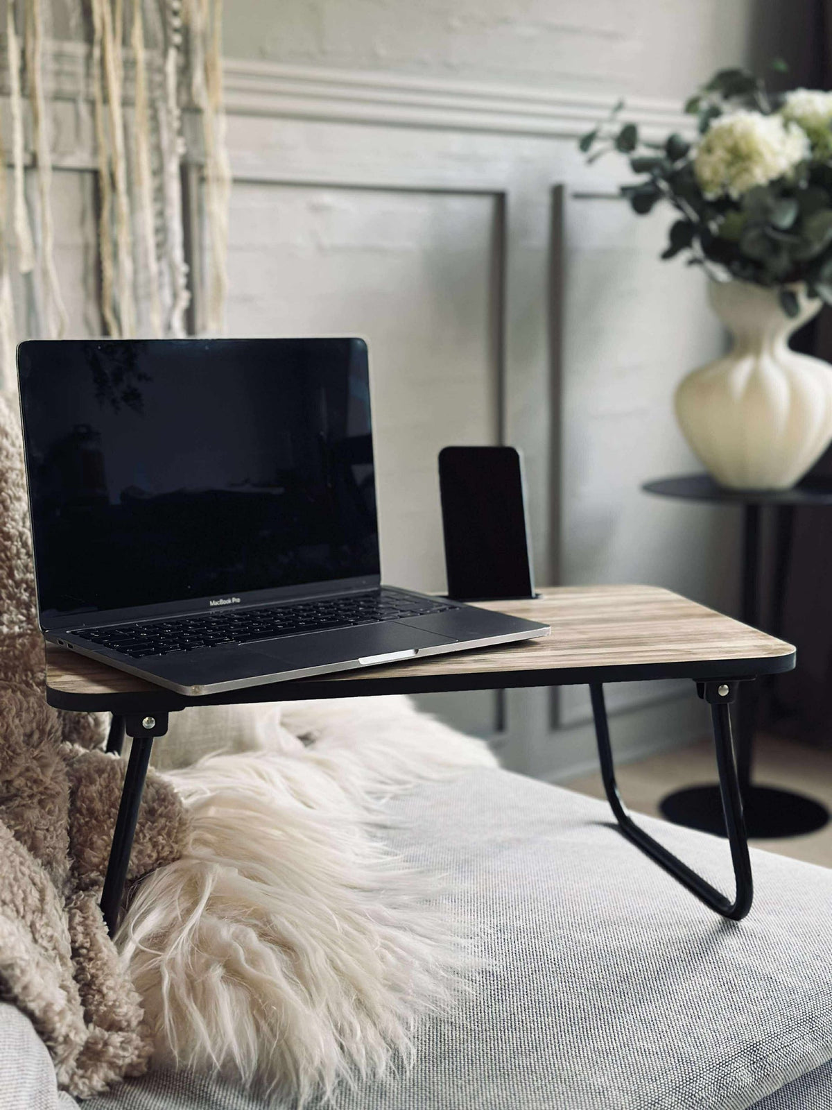 Bijzettafeltje met houder voor iPad / telefoon