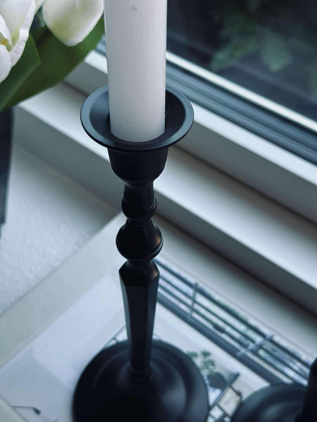 Kaarsenhouder hoekig aluminium zwart