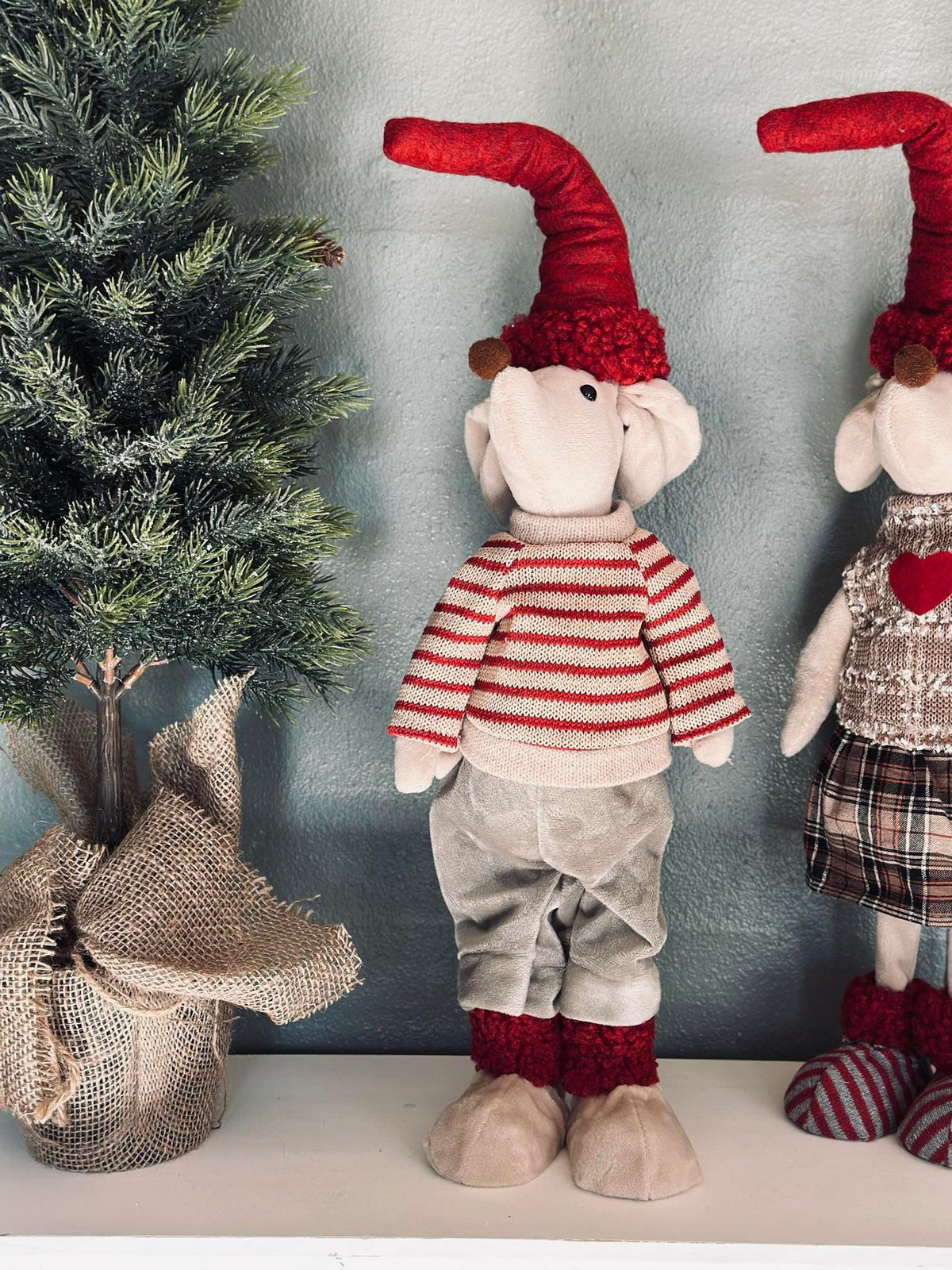 Kerstmuis - staande jongen