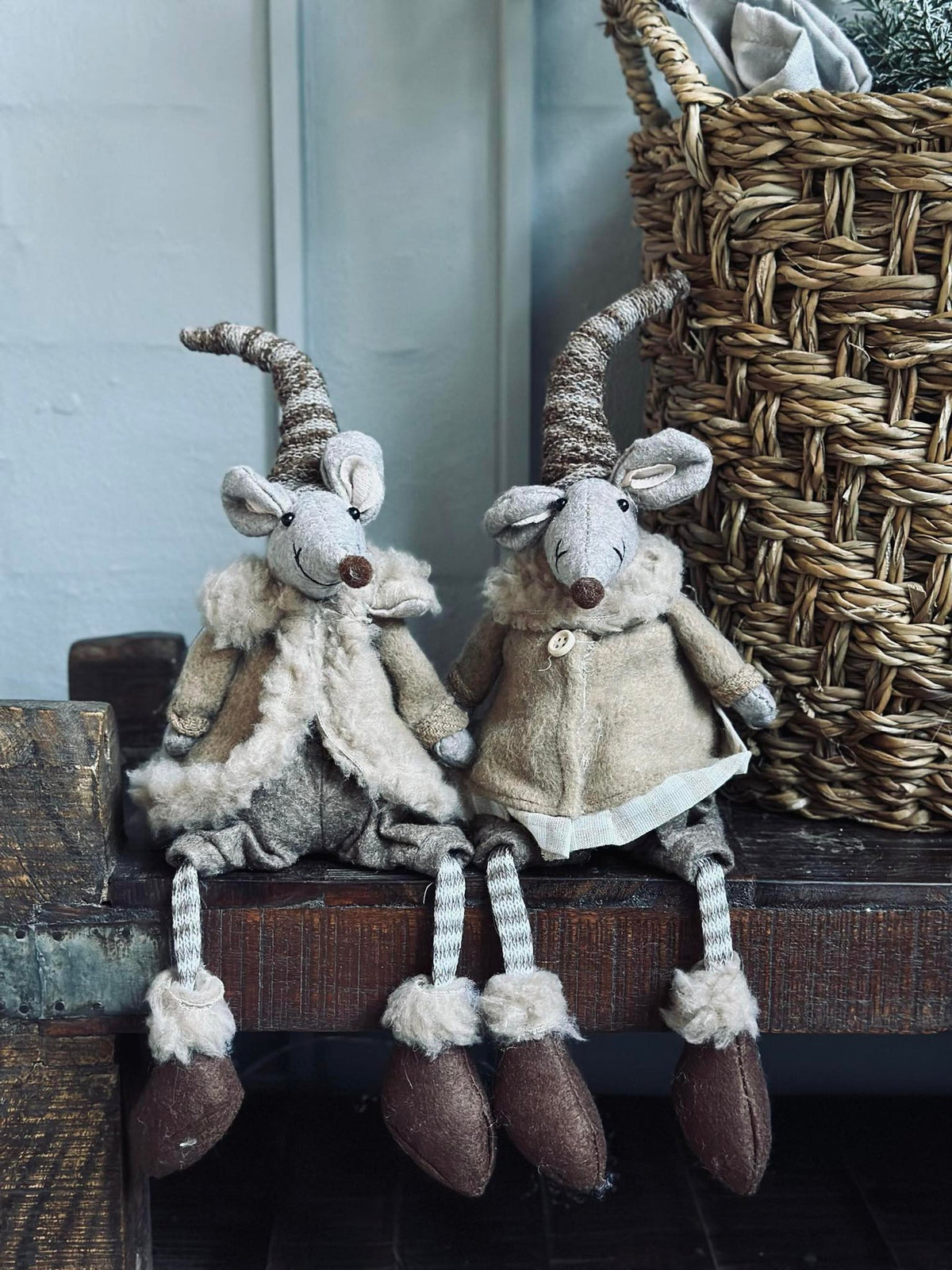 Kerstmuis - Zittende jongen