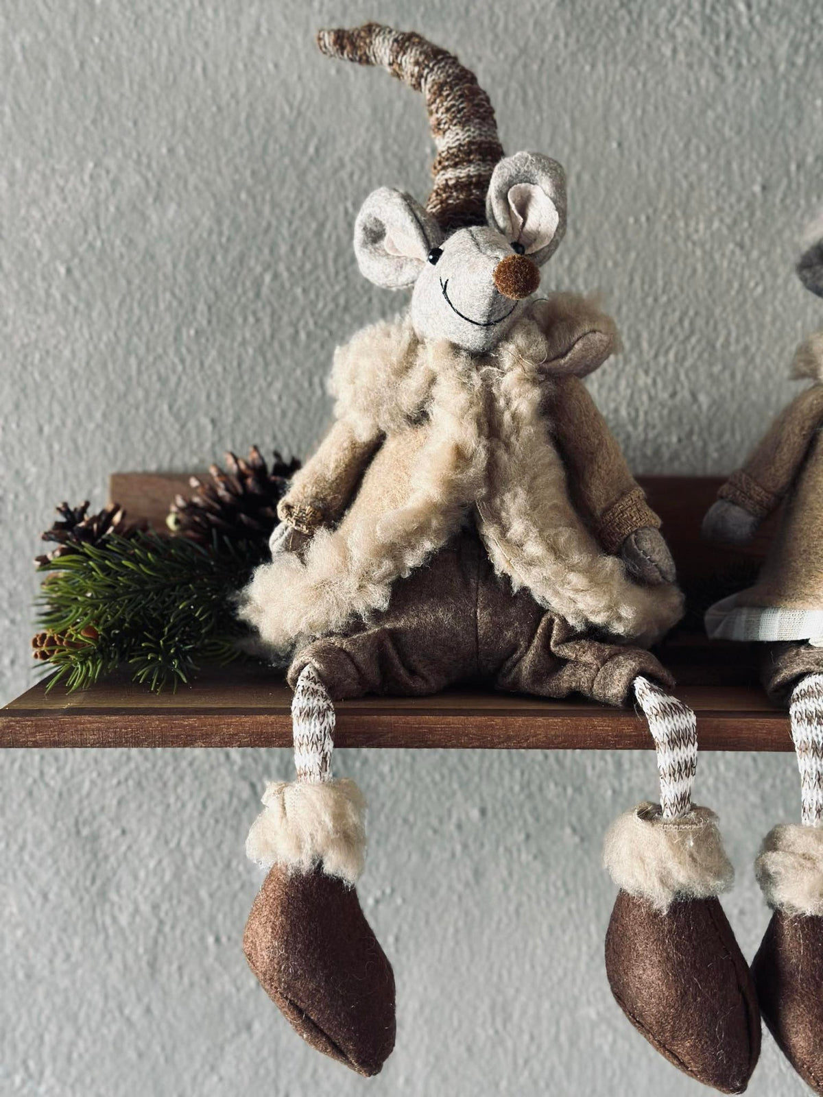 Kerstmuis - Zittende jongen