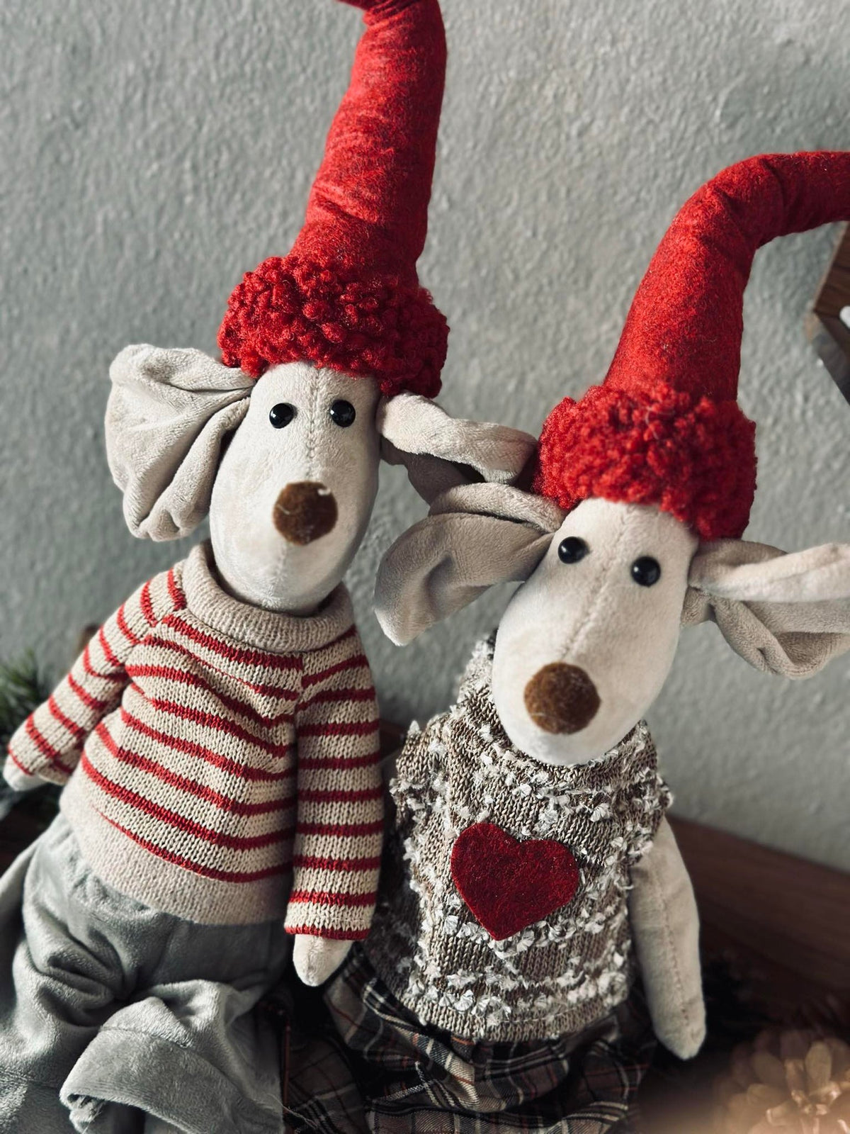 Kerstmuis - Zittende Jongen