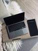 Dienbladtafel voor laptop en telefoon