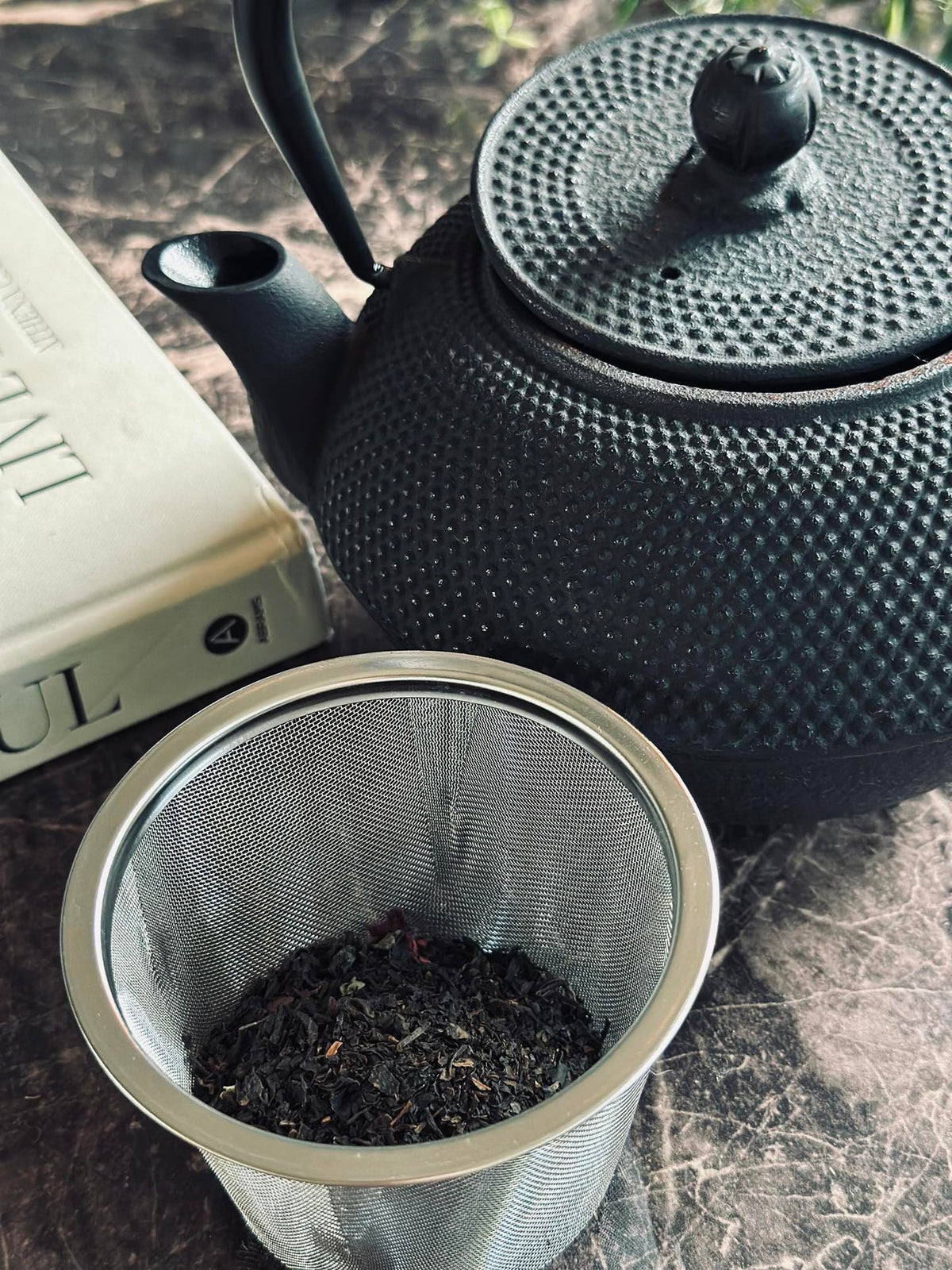 Theepot van gietijzer - 1200ml.