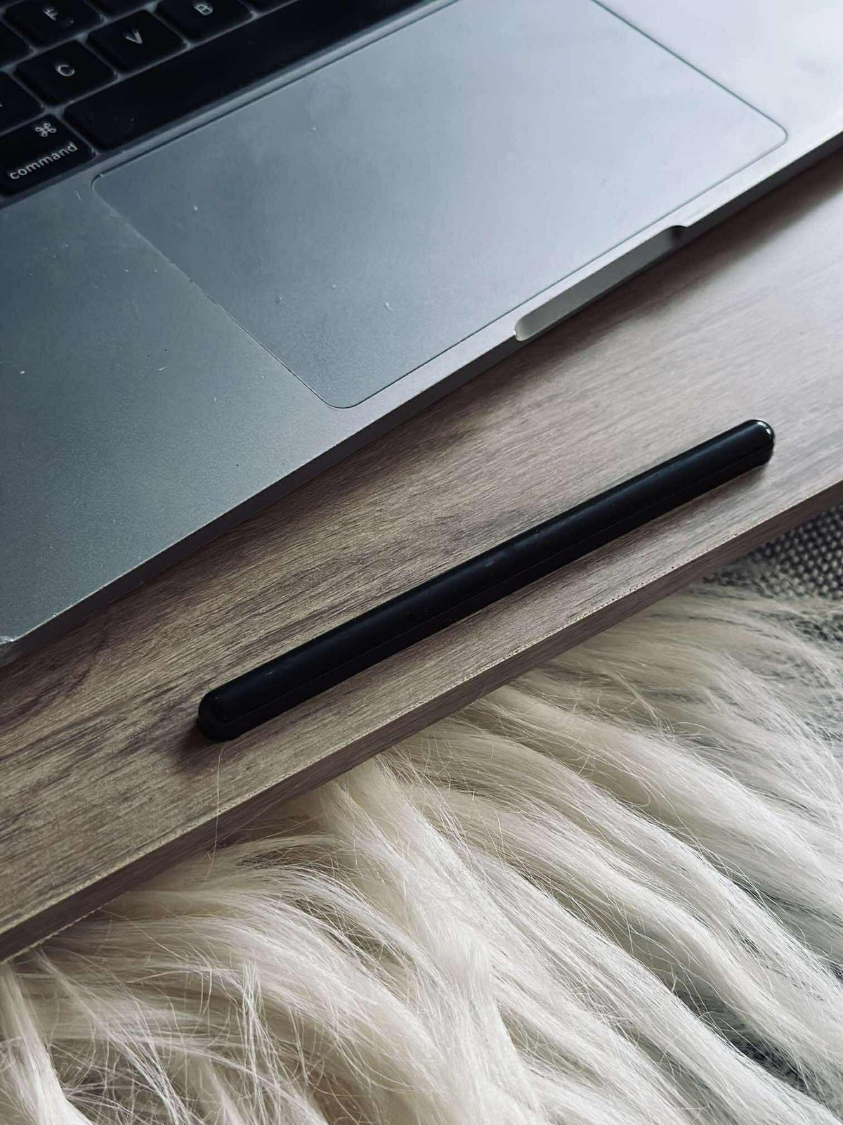 Dienbladtafel voor laptop en telefoon