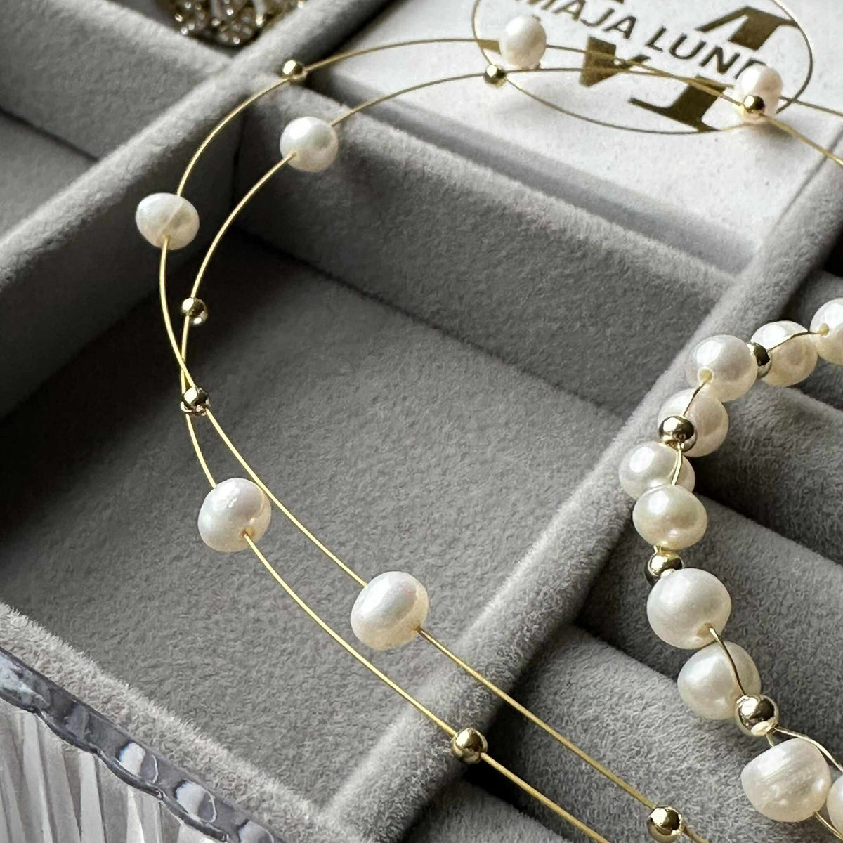 Halsketting ELENA - dubbele ketting met echte zoetwaterparels