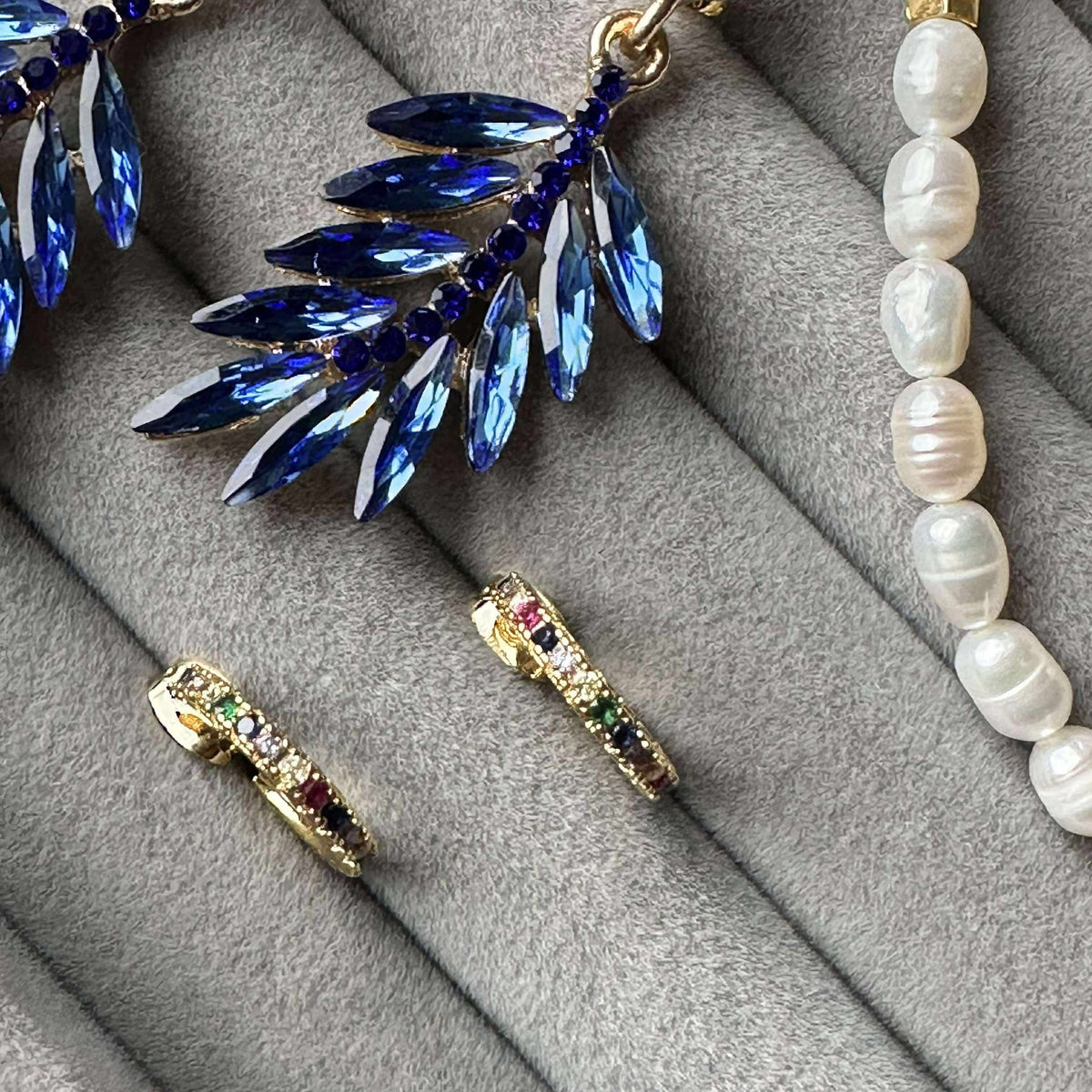 Oorbellen IZA - multicolour - verguld