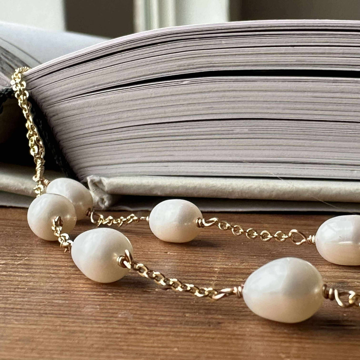 Ketting EMMY - Y-ketting met zoetwaterparels