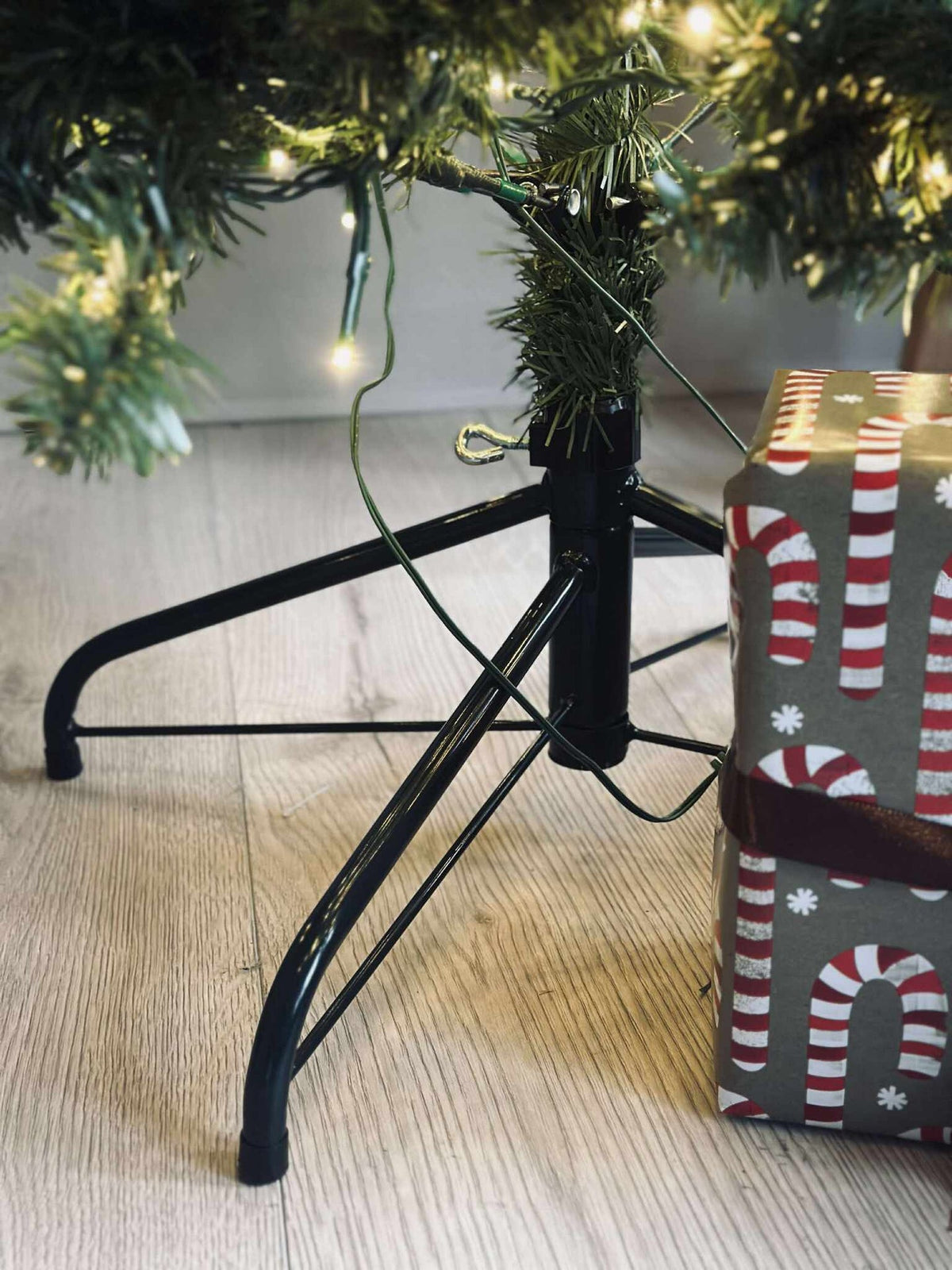 Kerstboom met lichtslinger