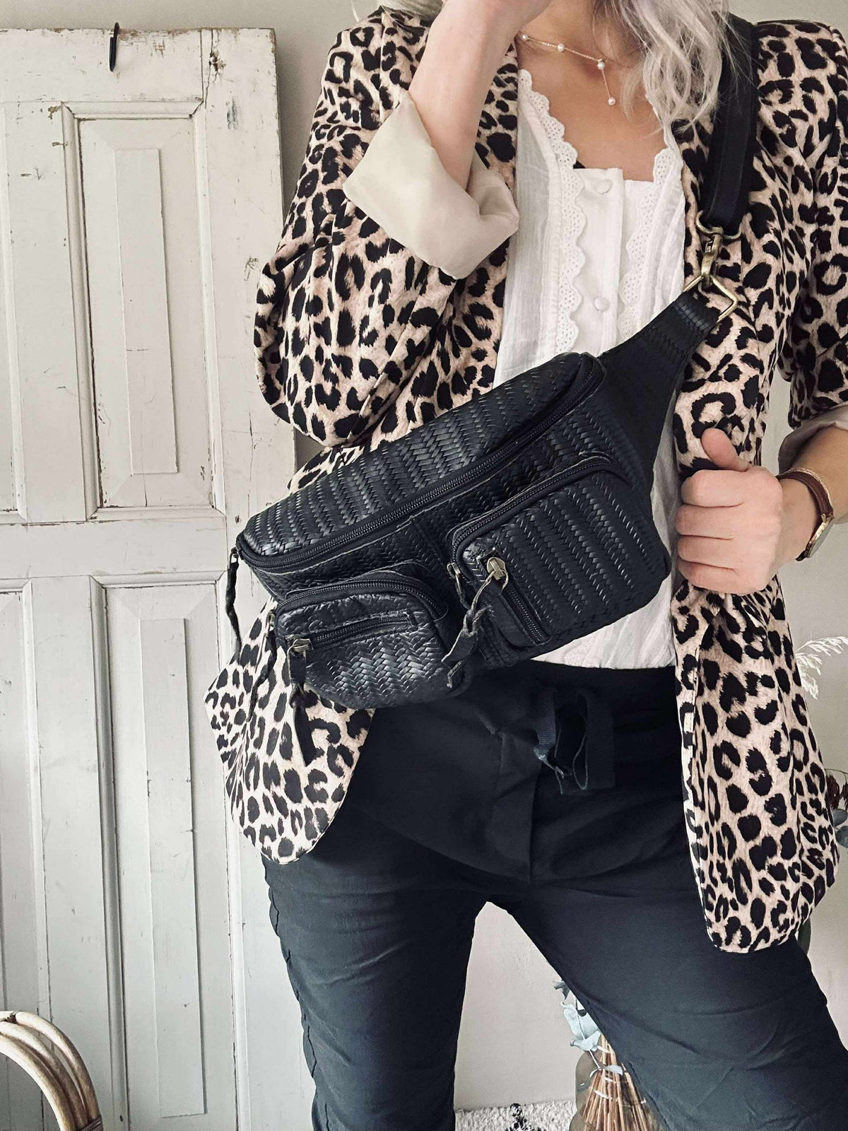 Bumbag Kaya - Zwart gevlochten