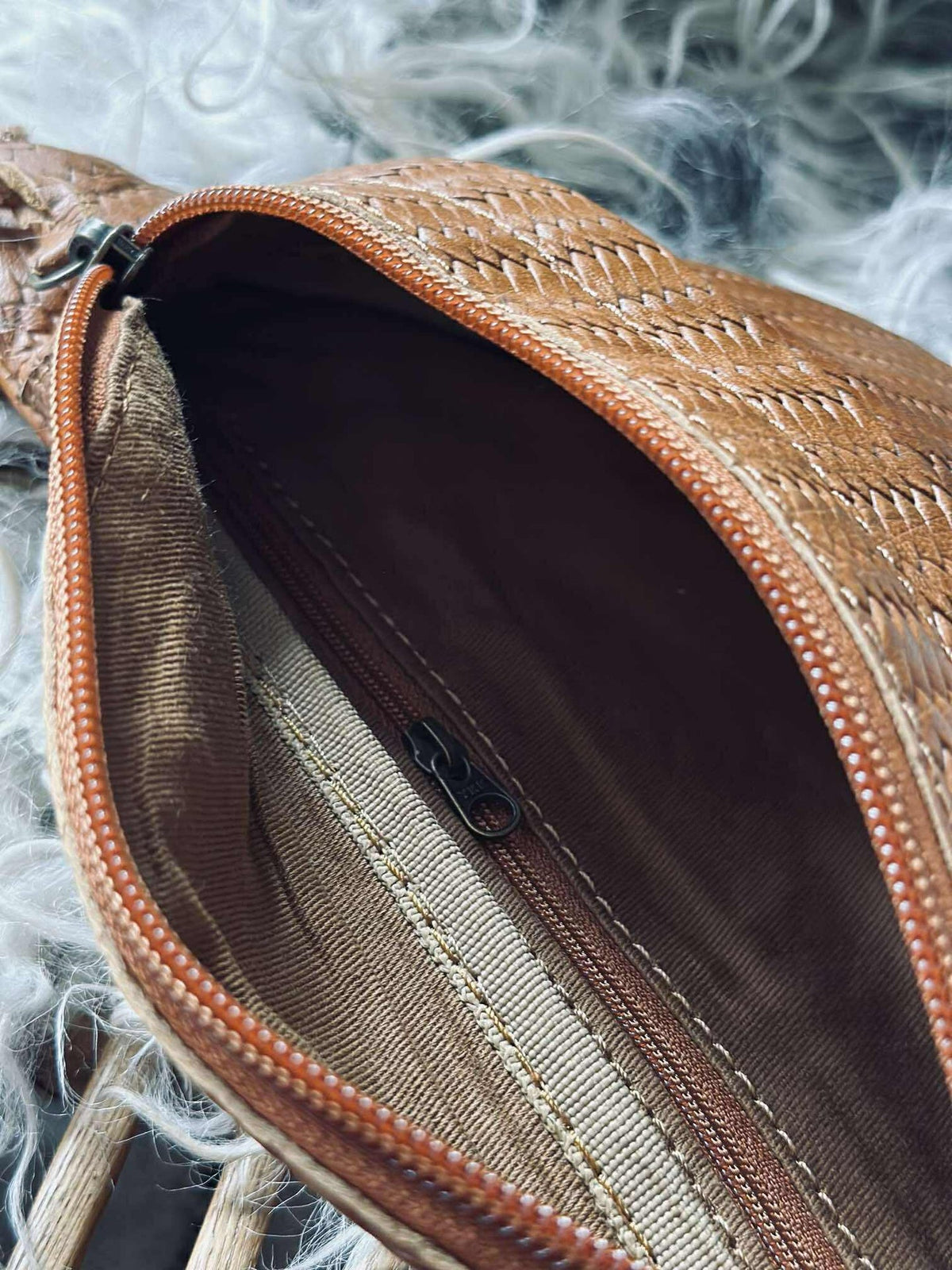 Bumbag Tasha - Cognac vlechtwerk