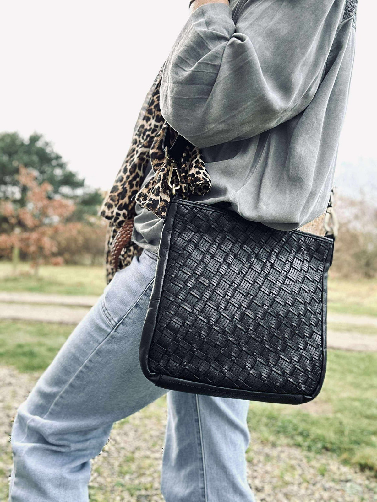 Crossbody Mika medium - Black