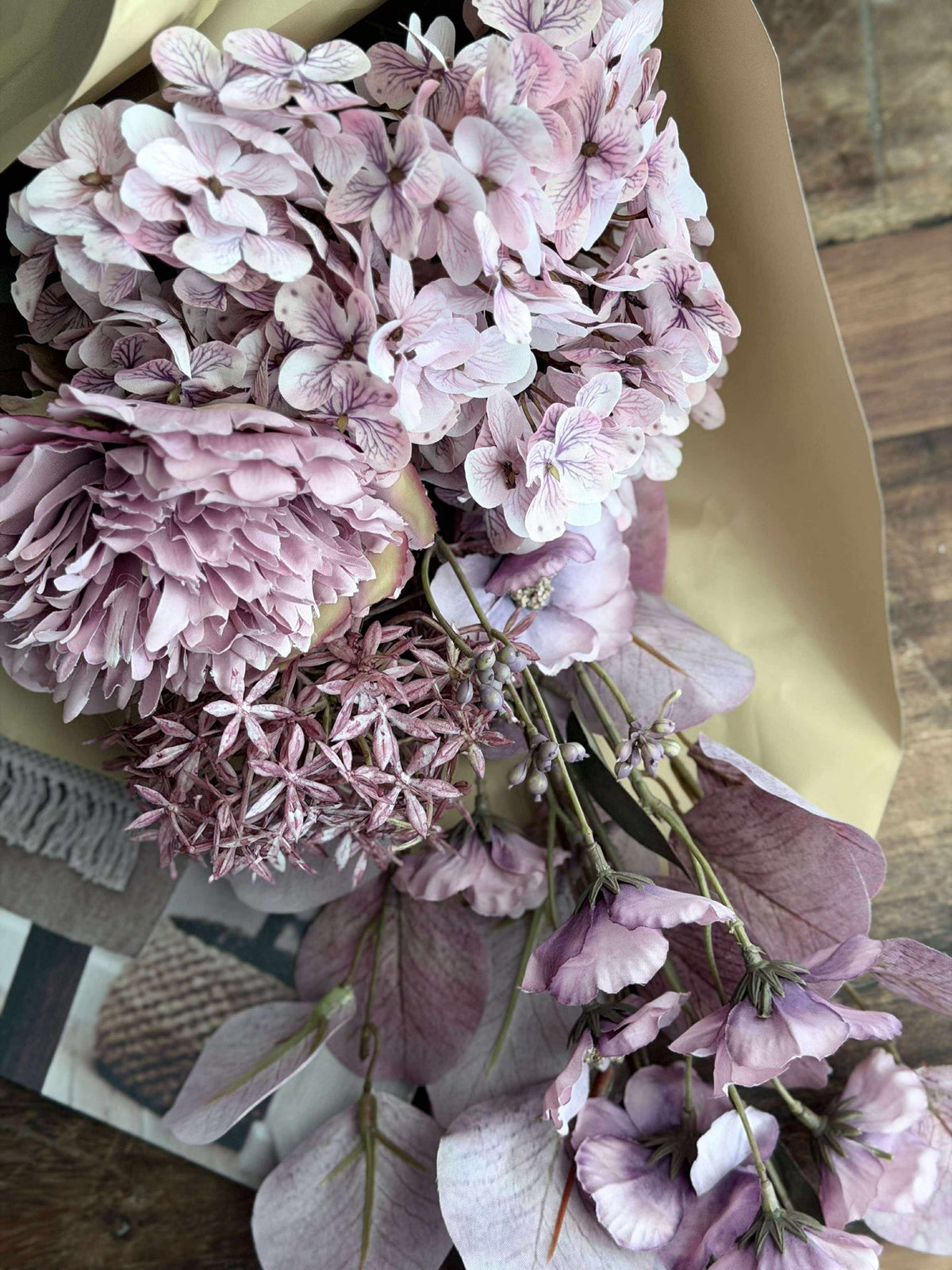 Boeket met hortensia - Lila / roze