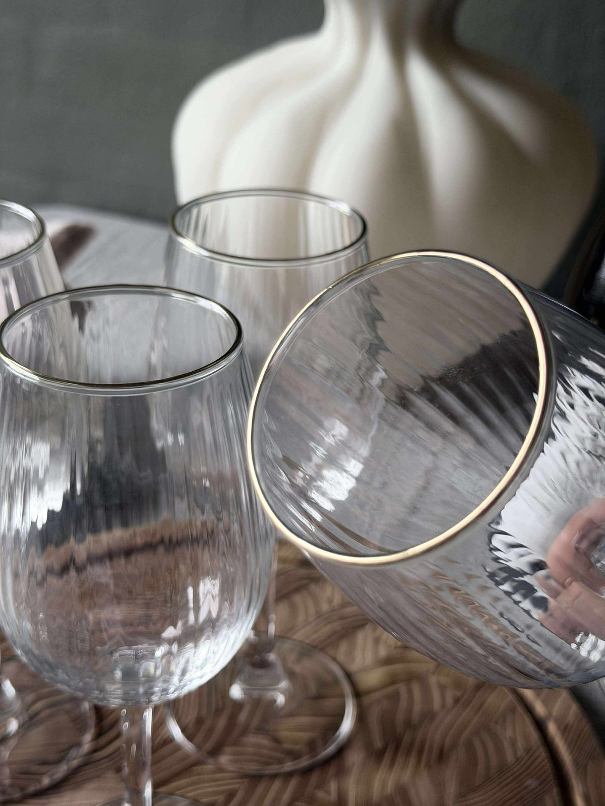 Wijnglazen Geribbeld met gouden rand - 4 st. 350 ml